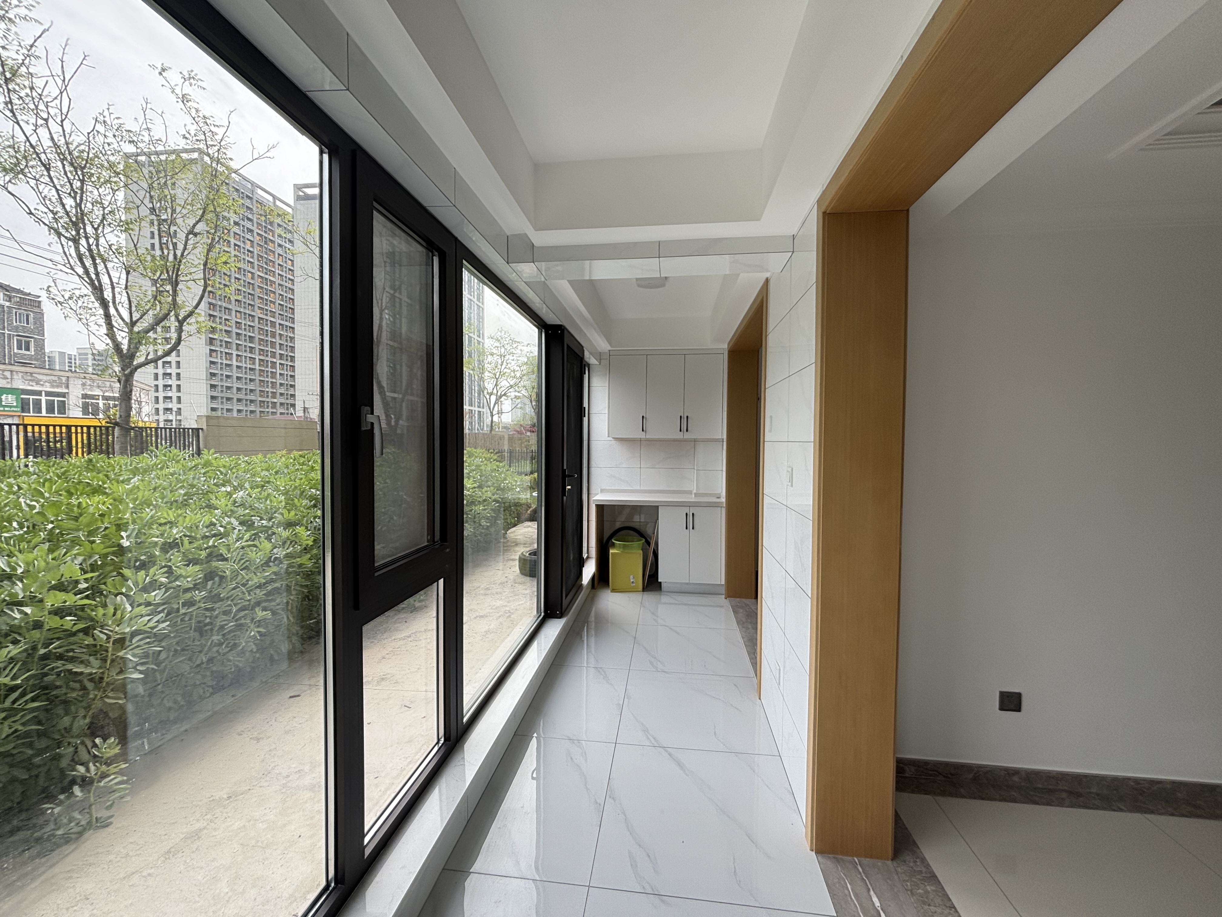 富力院士廷 3室2厅2卫 140m&sup2;
