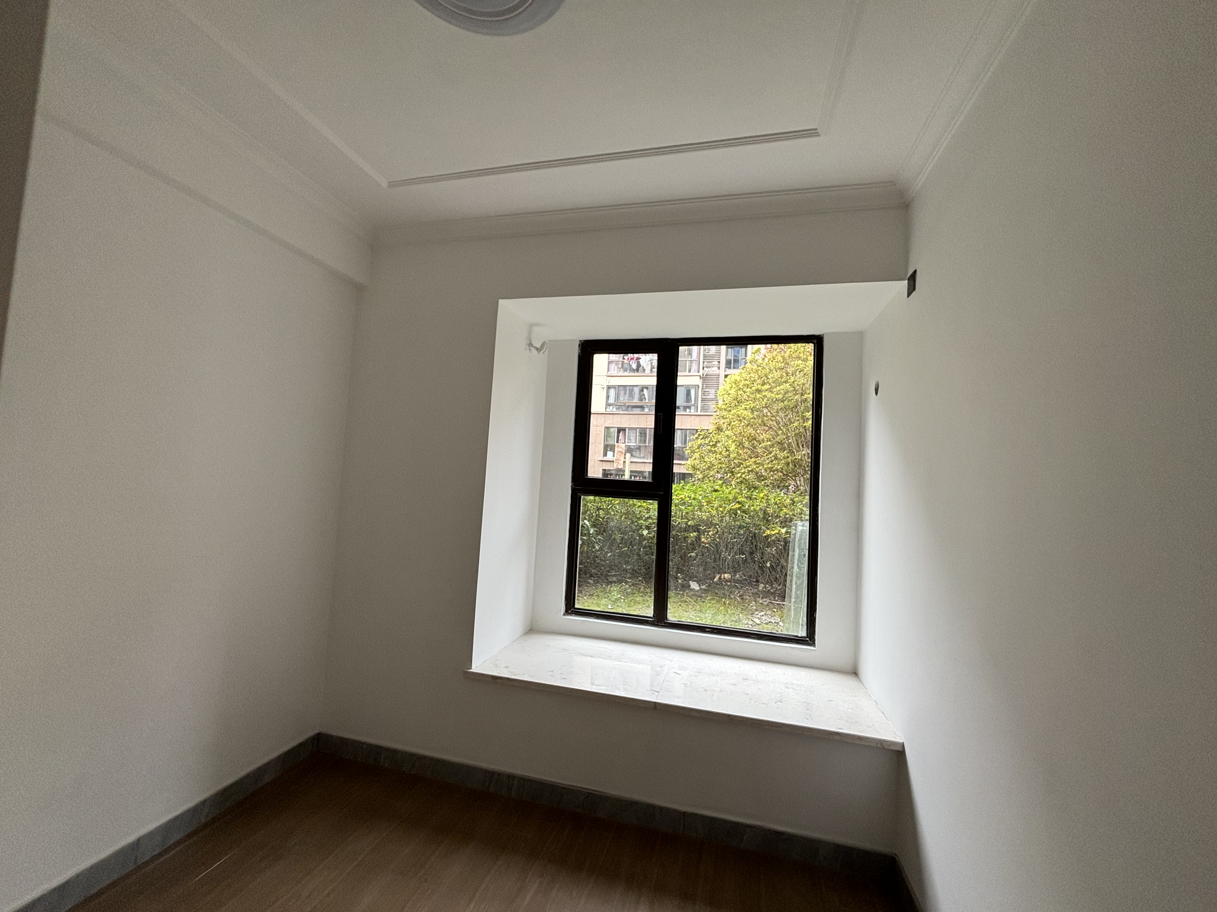 富力院士廷 3室2厅2卫 140m&sup2;