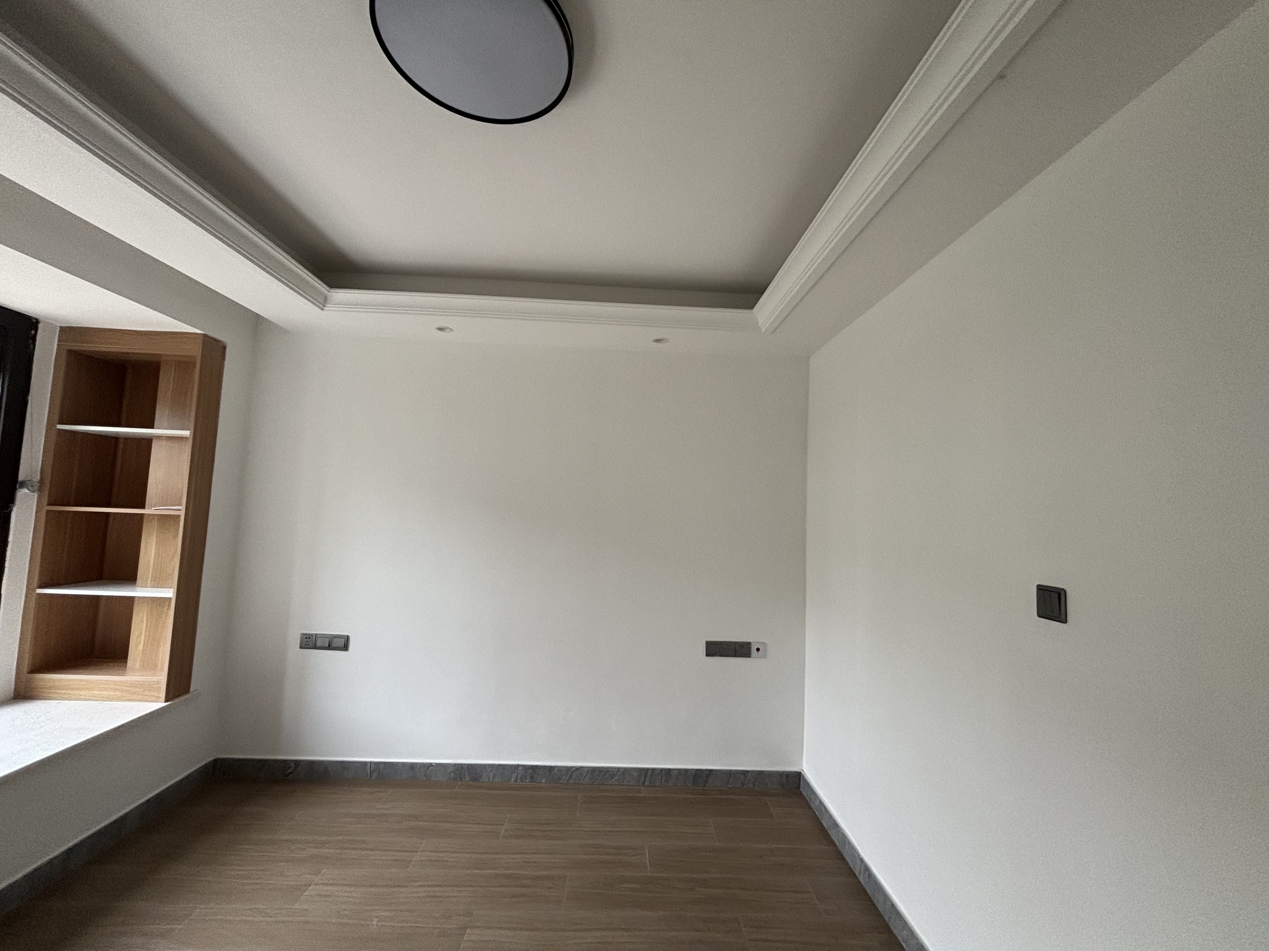 富力院士廷 3室2厅2卫 140m&sup2;
