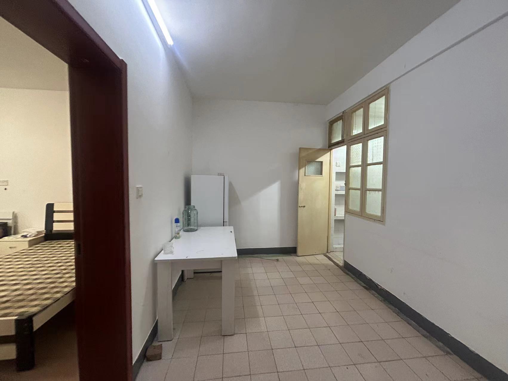 新建路新村（新建花苑） 2室1厅1卫 64m&sup2;