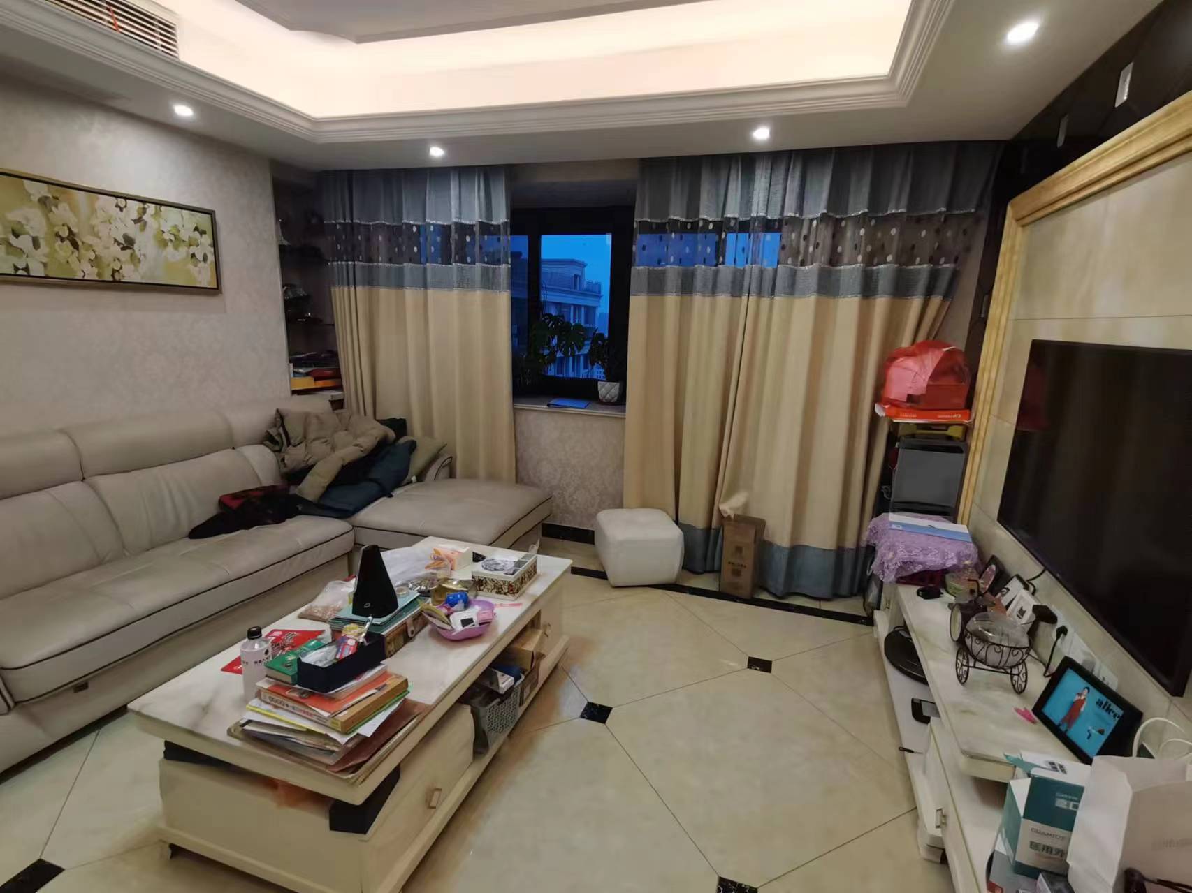 汇富花苑 3室1厅1卫 116m&sup2;