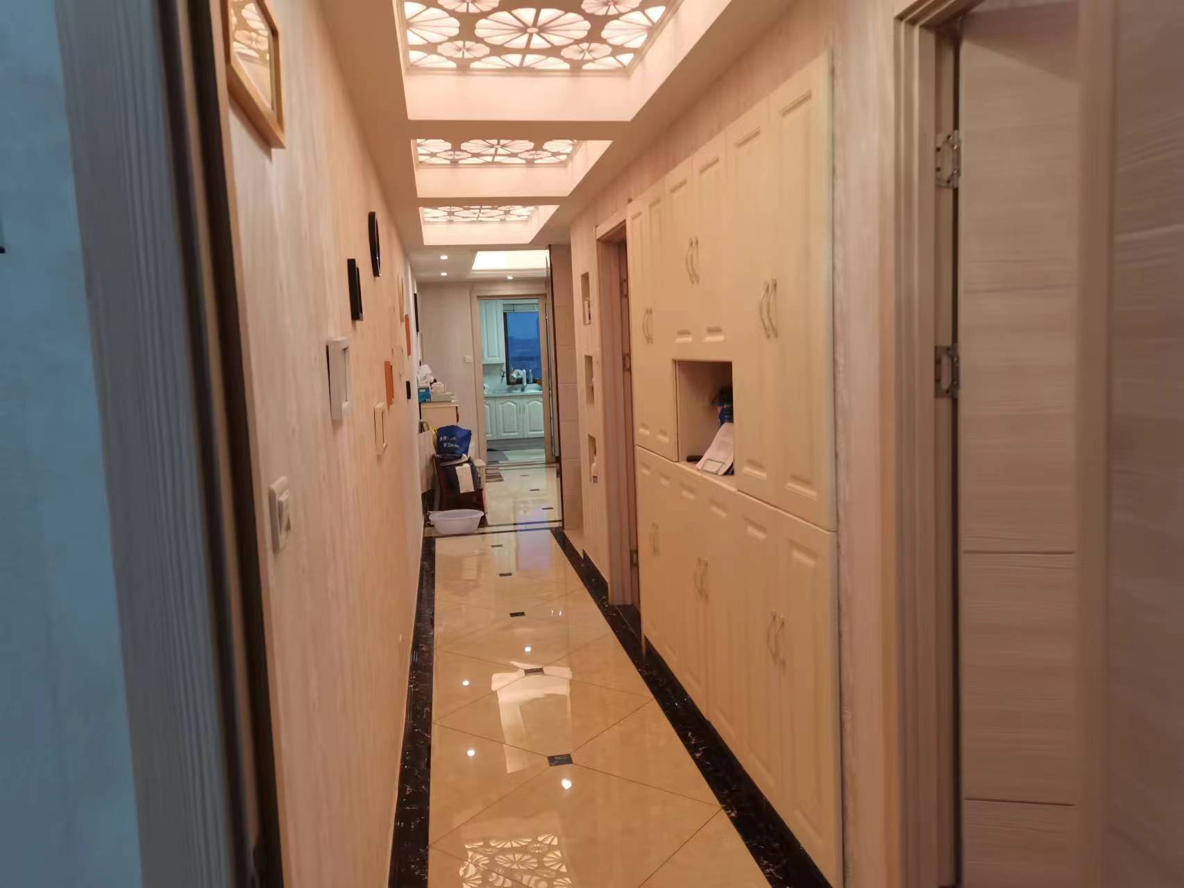 汇富花苑 3室1厅1卫 116m&sup2;