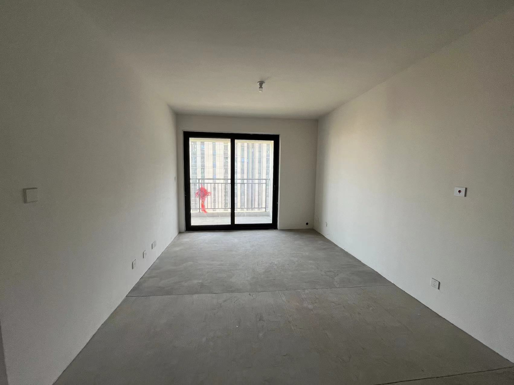 东时区 3室2厅2卫 96m&sup2;