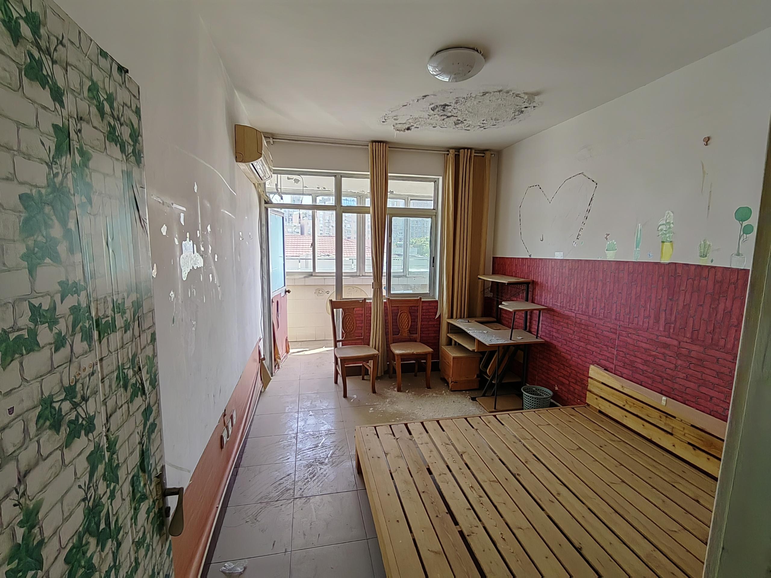 文峰新村 3室2厅1卫 81.60m&sup2;