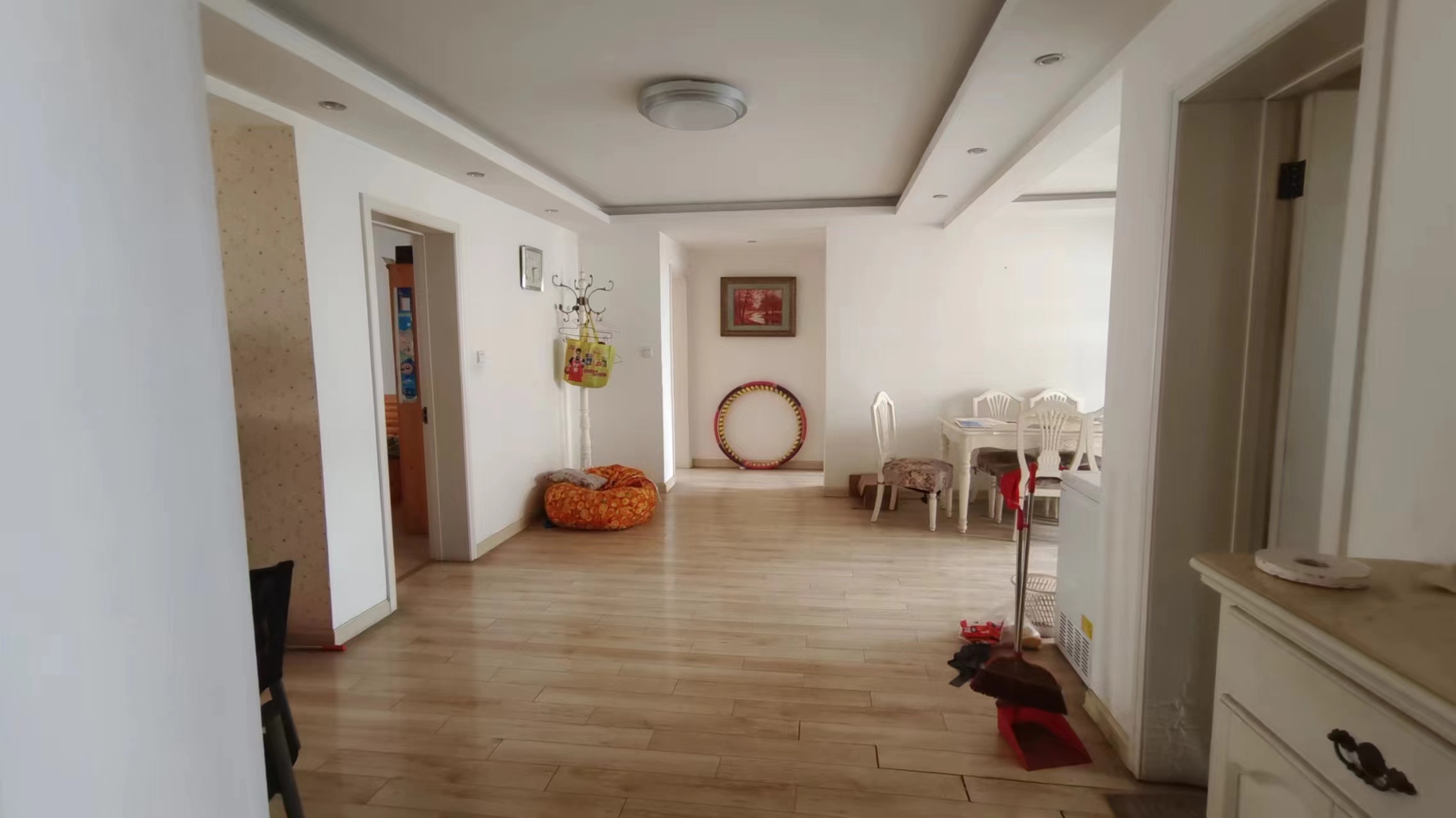 虹桥新苑 3室2厅1卫 141m&sup2;