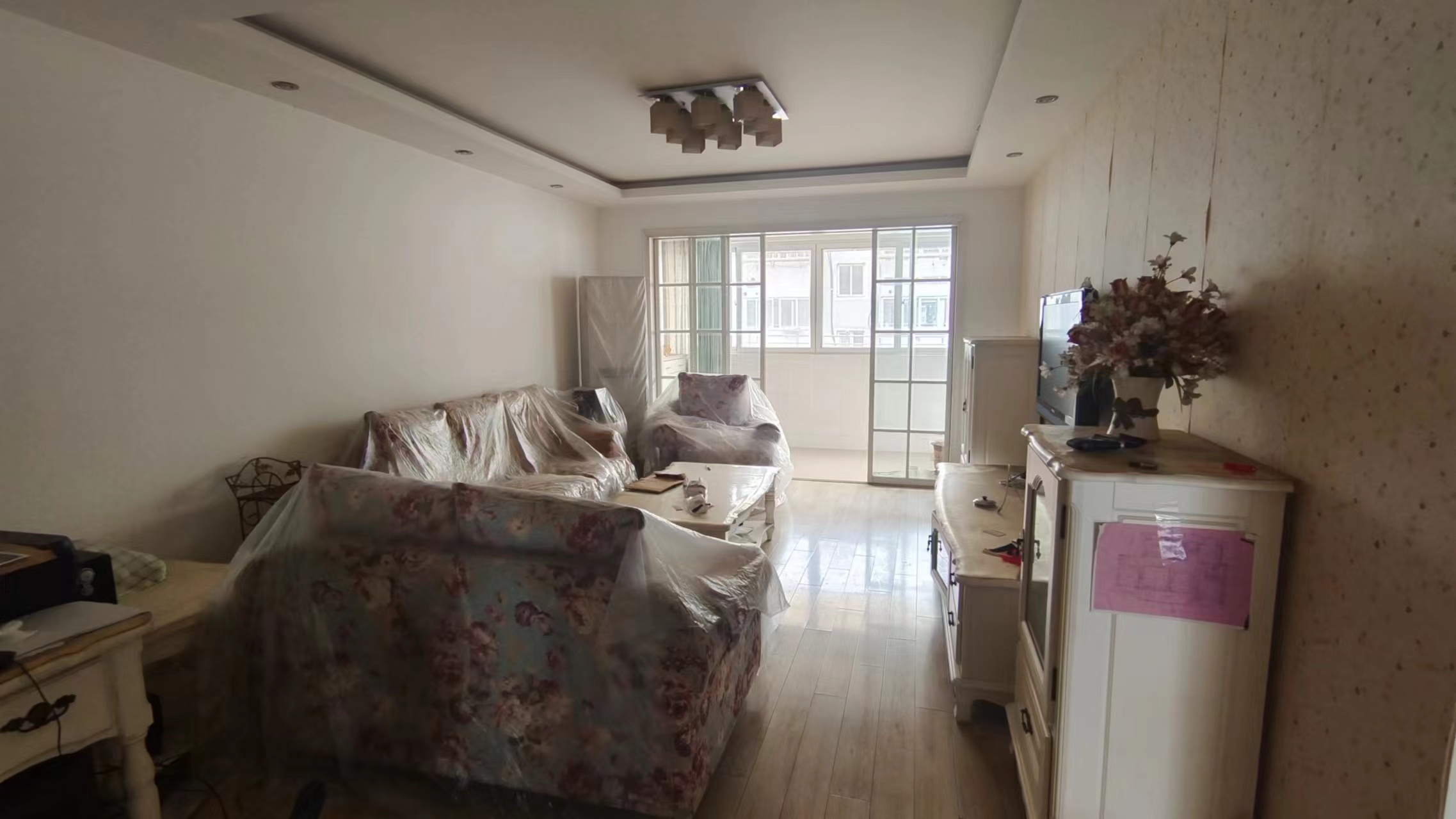 虹桥新苑 3室2厅1卫 141m&sup2;