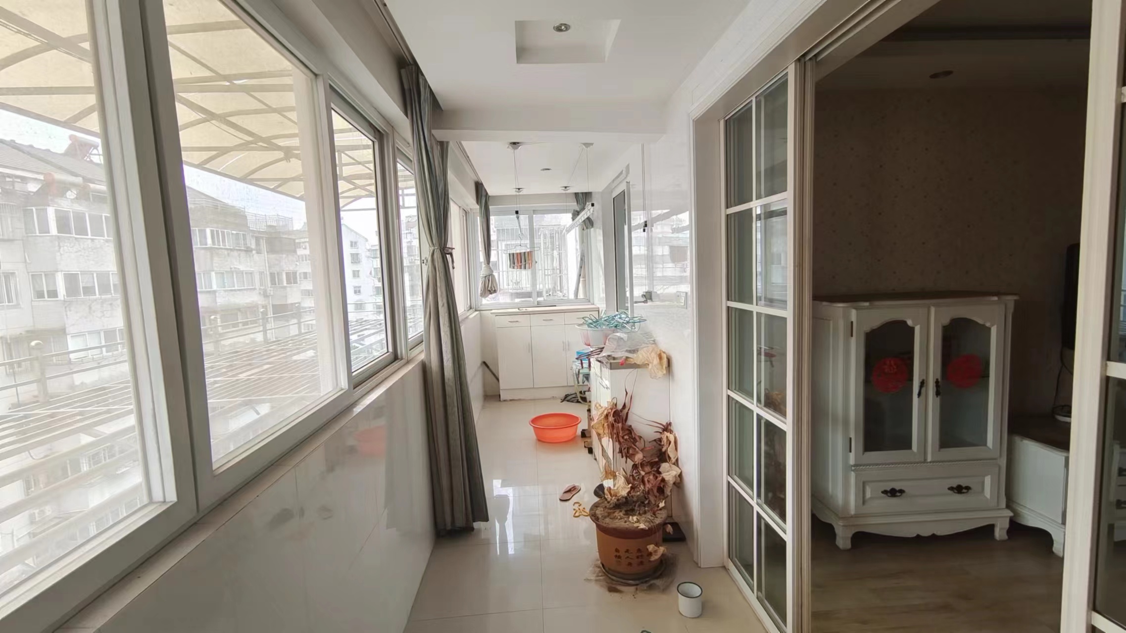 虹桥新苑 3室2厅1卫 141m&sup2;