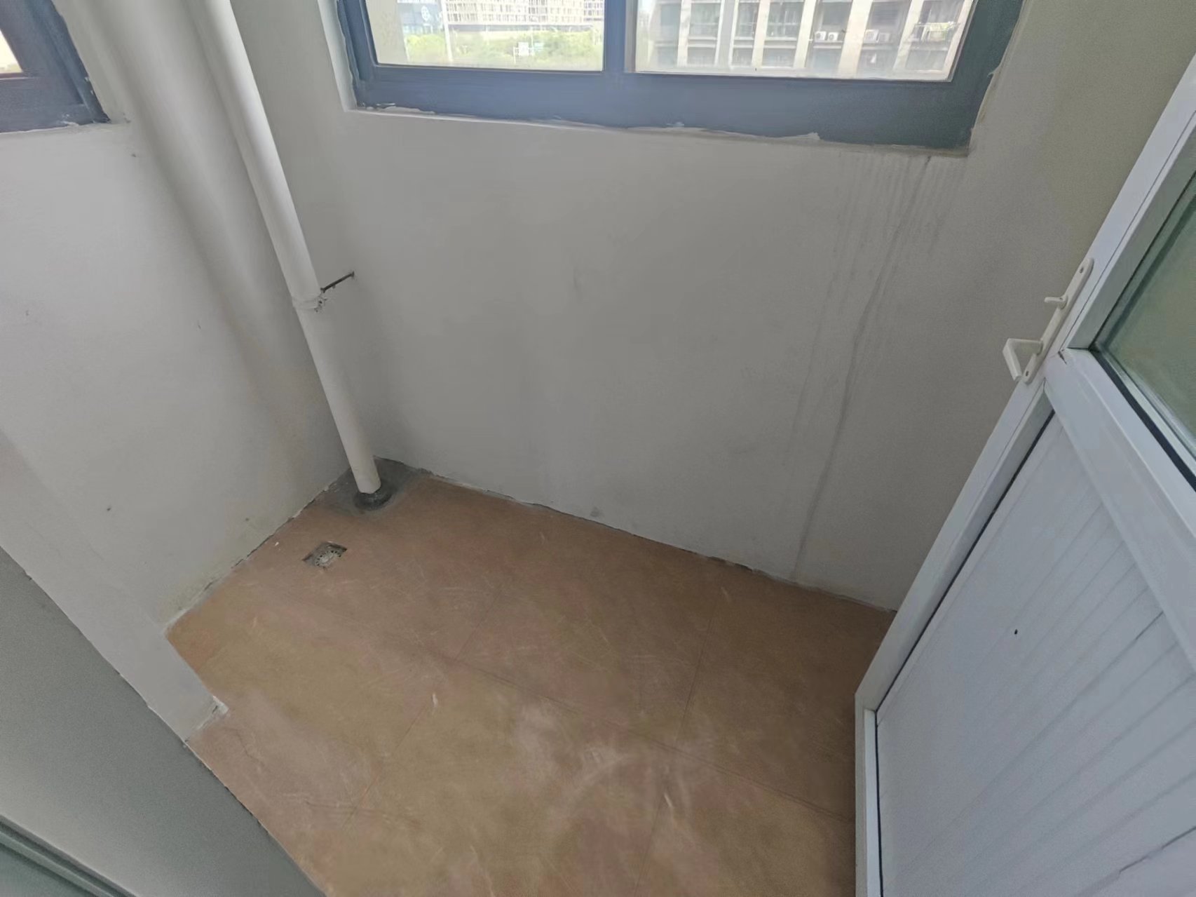 紫东南苑南区 2室1厅1卫 96m&sup2;