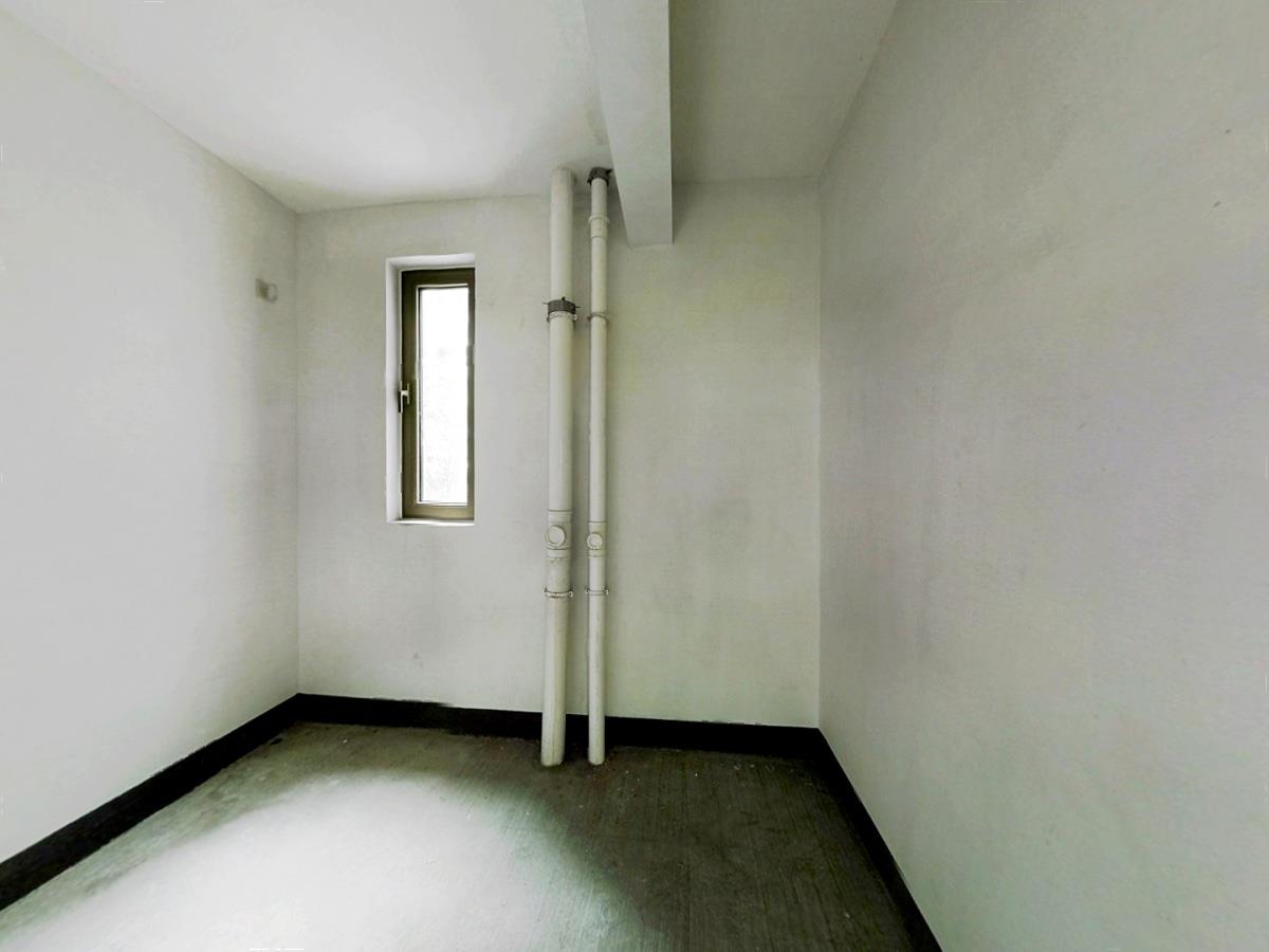 九玺台 4室2厅2卫 197m&sup2;