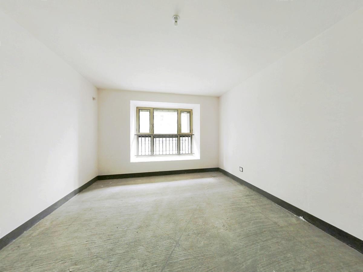九玺台 4室2厅2卫 197m&sup2;
