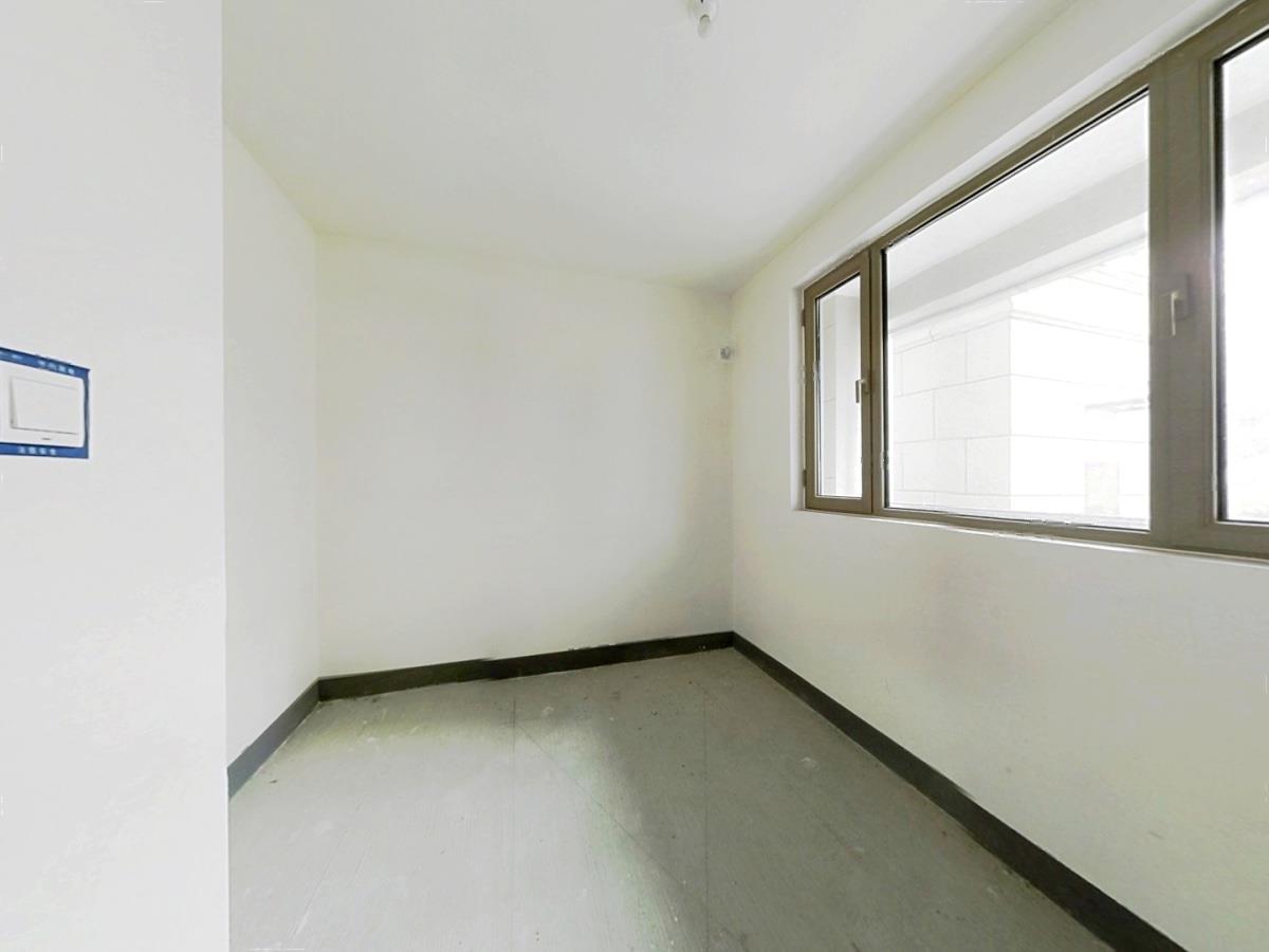 九玺台 4室2厅2卫 197m&sup2;