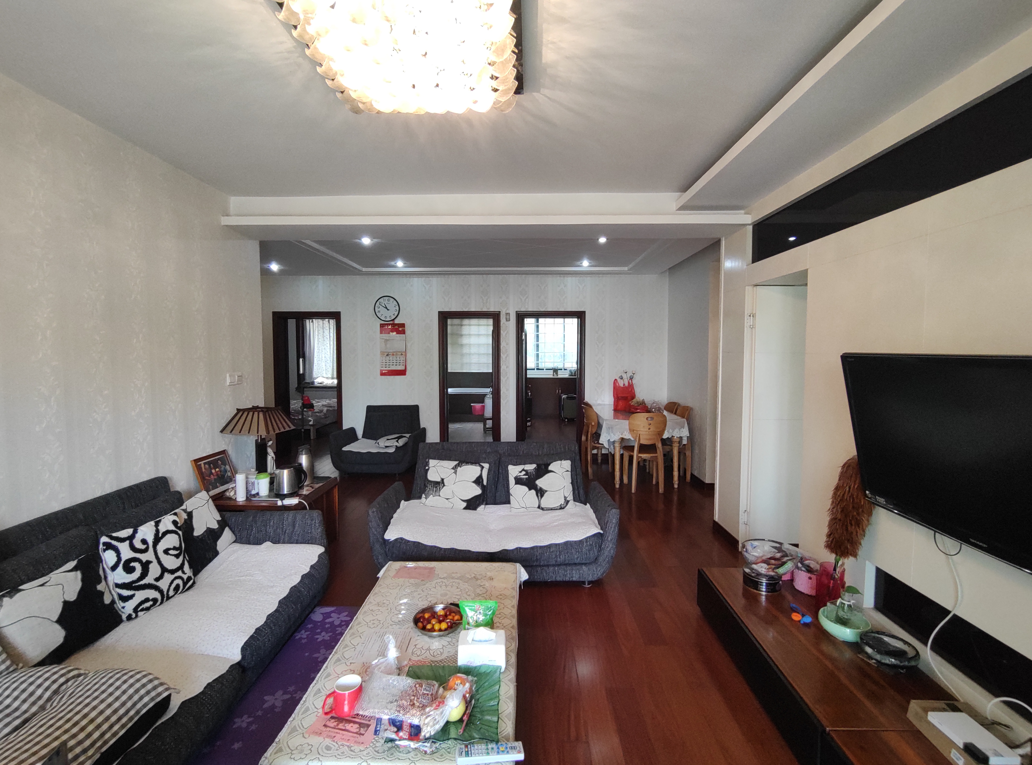 苏建花园城 5室4厅2卫 233.00m²