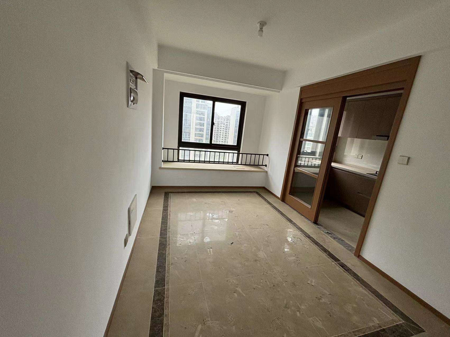 上悦城 4室2厅2卫 144.00m&sup2;