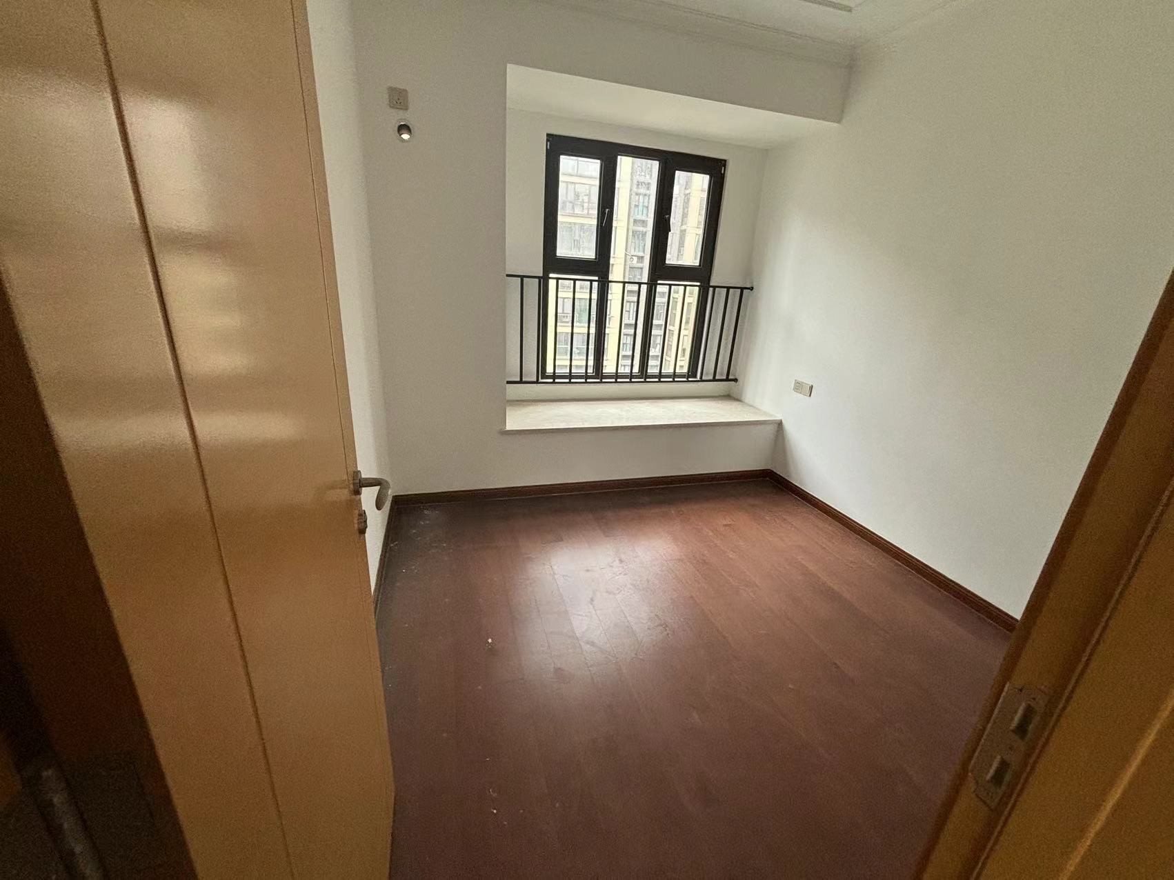富力院士廷 3室2厅2卫 136.11m&sup2;