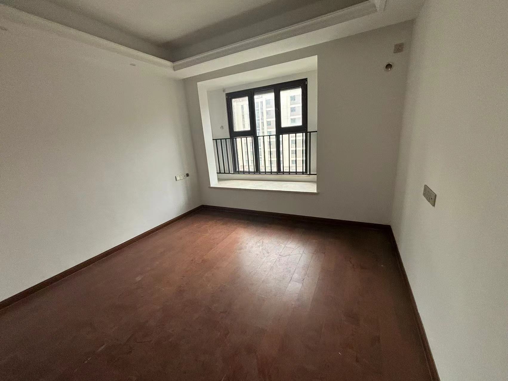 富力院士廷 3室2厅2卫 136.11m&sup2;