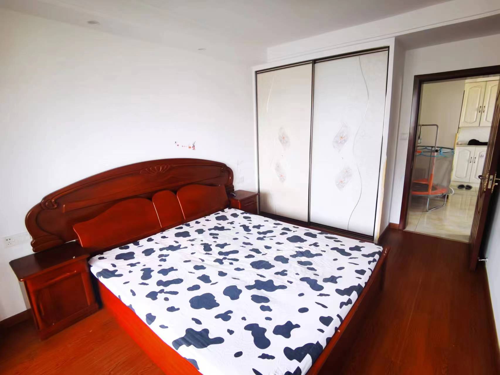 怡居北苑 4室2厅2卫 121.00m²