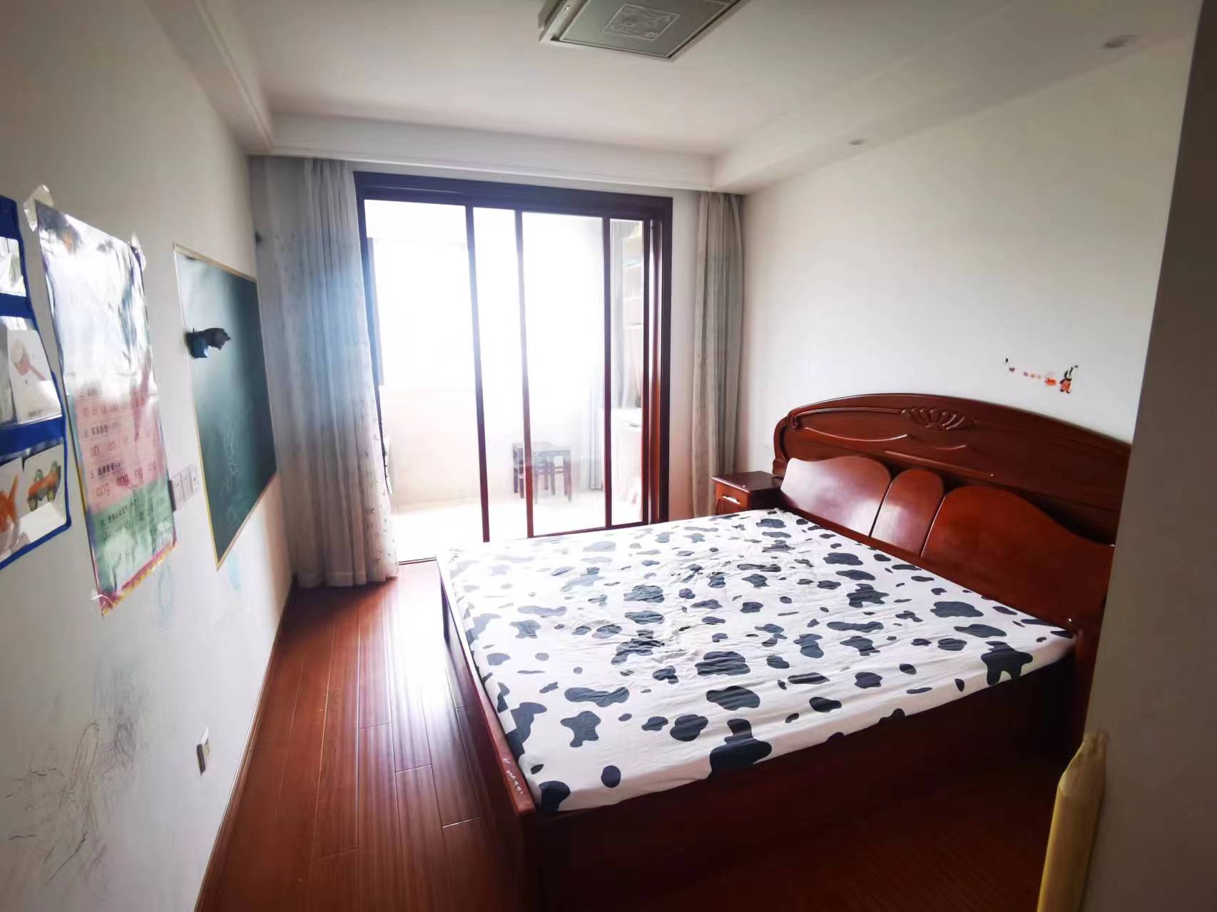 怡居北苑 4室2厅2卫 121.00m²