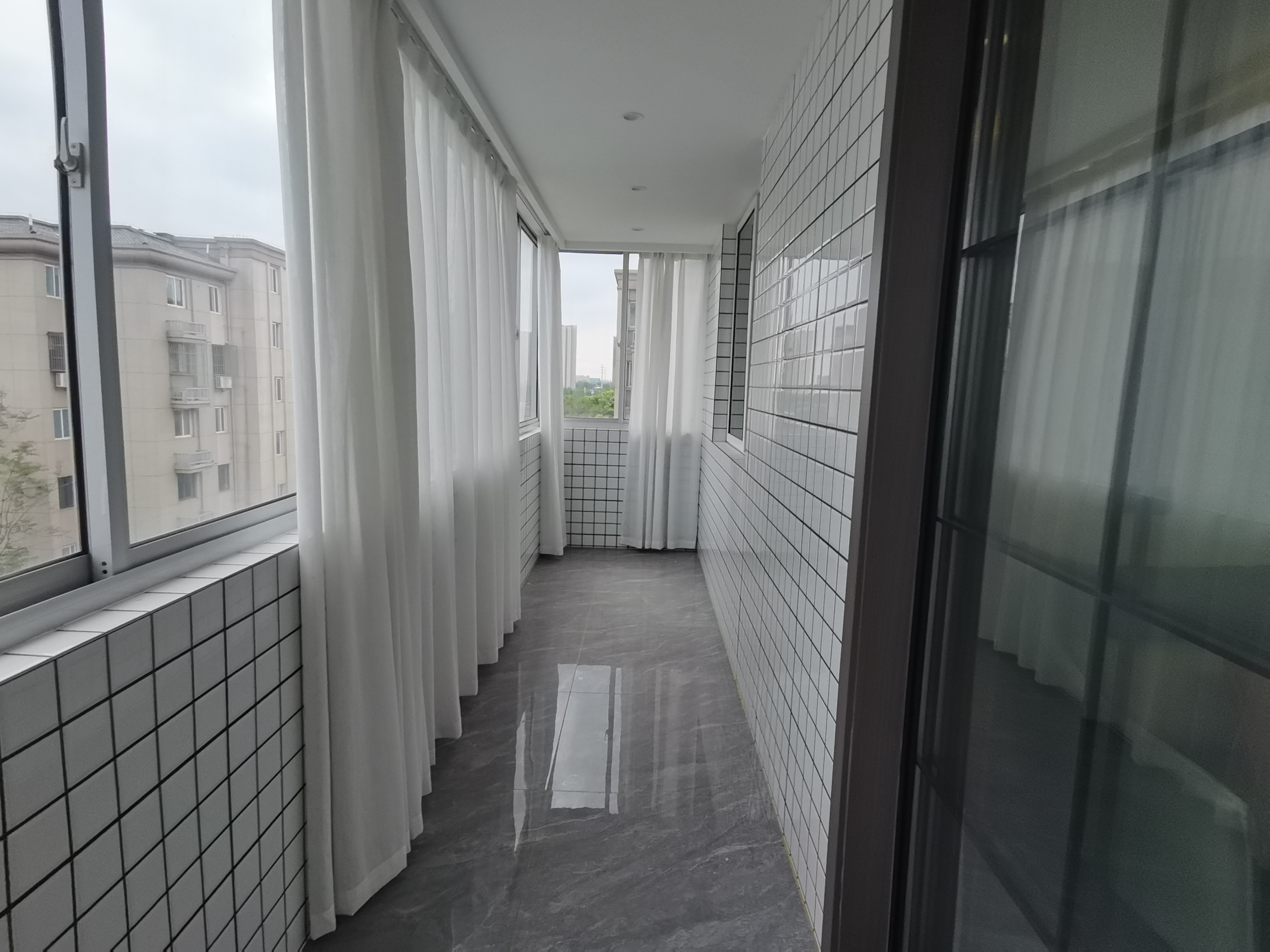泰山公寓 4室2厅2卫 146m&sup2;