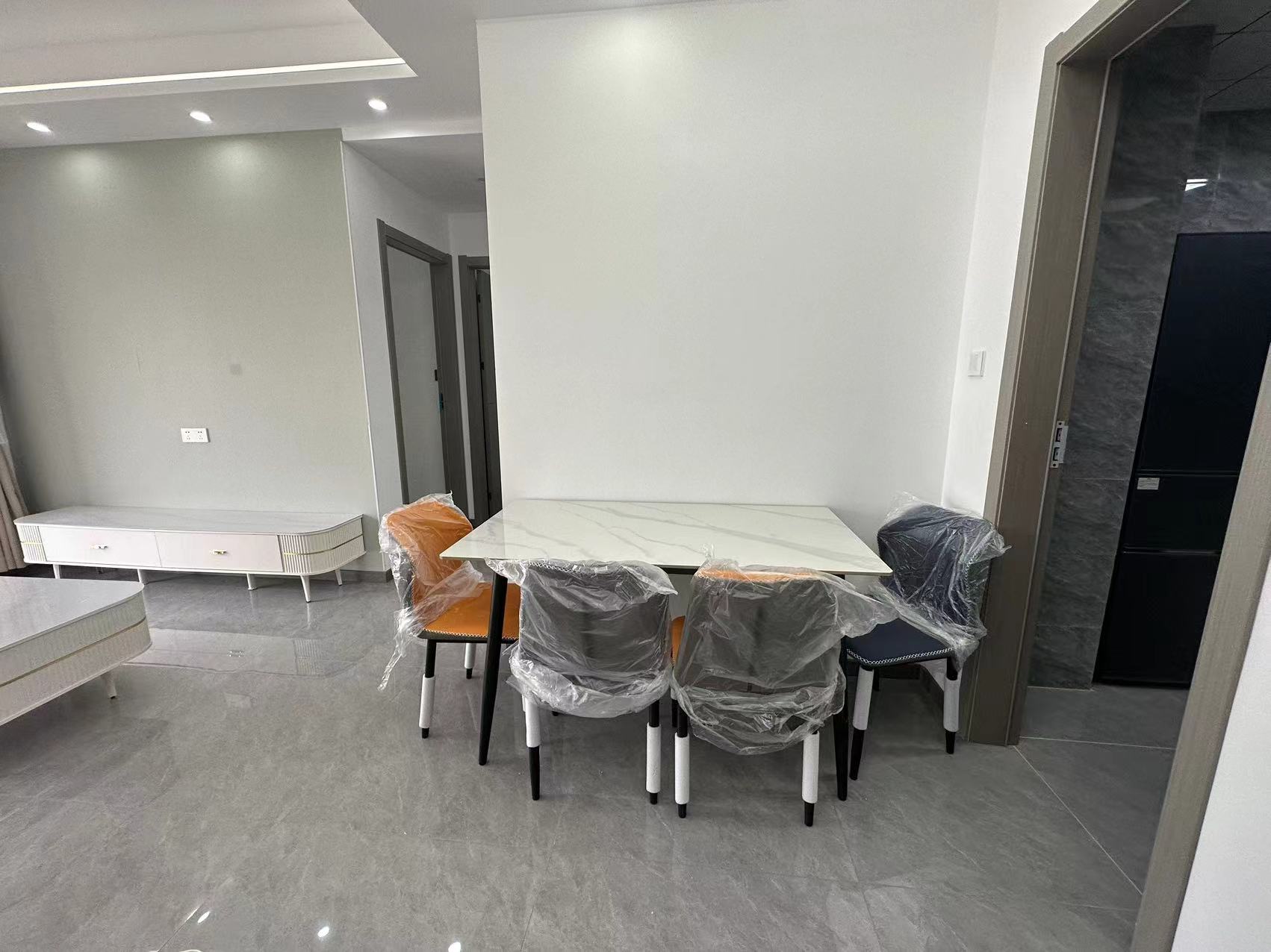 阳光悦城 2室1厅1卫 74m&sup2;