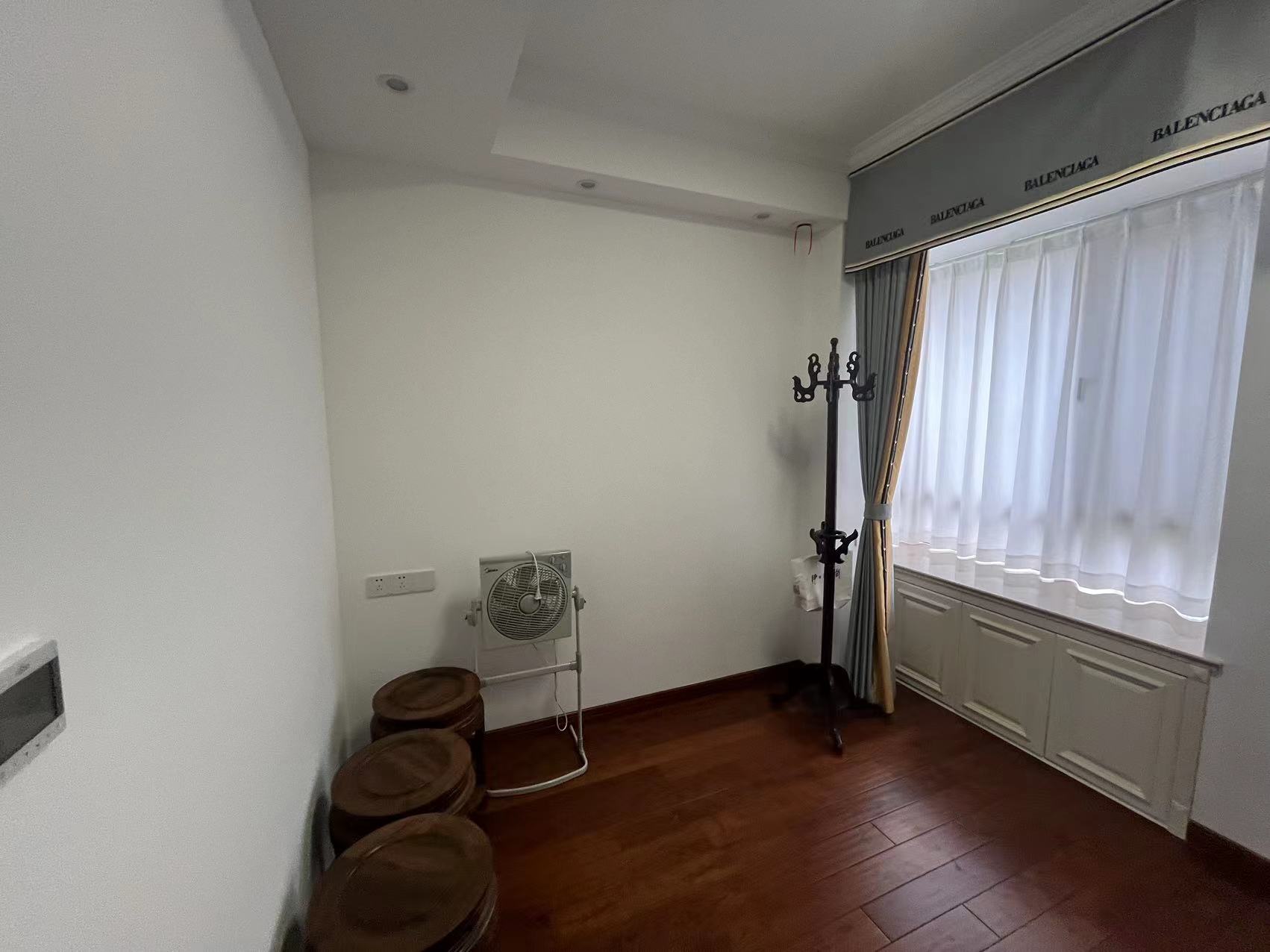 吴中豪景华庭 3室2厅1卫 112m&sup2;