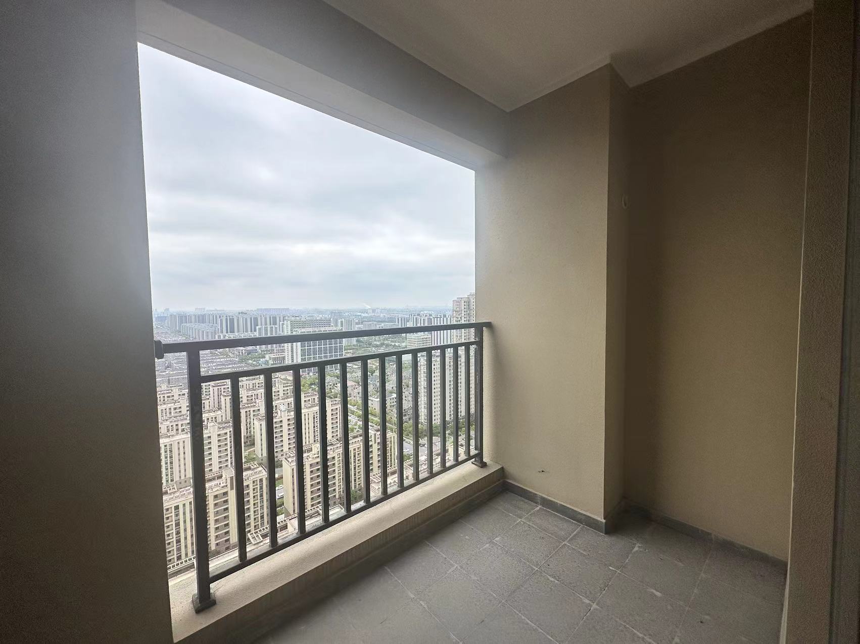 富力院士廷 4室2厅2卫 172m&sup2;