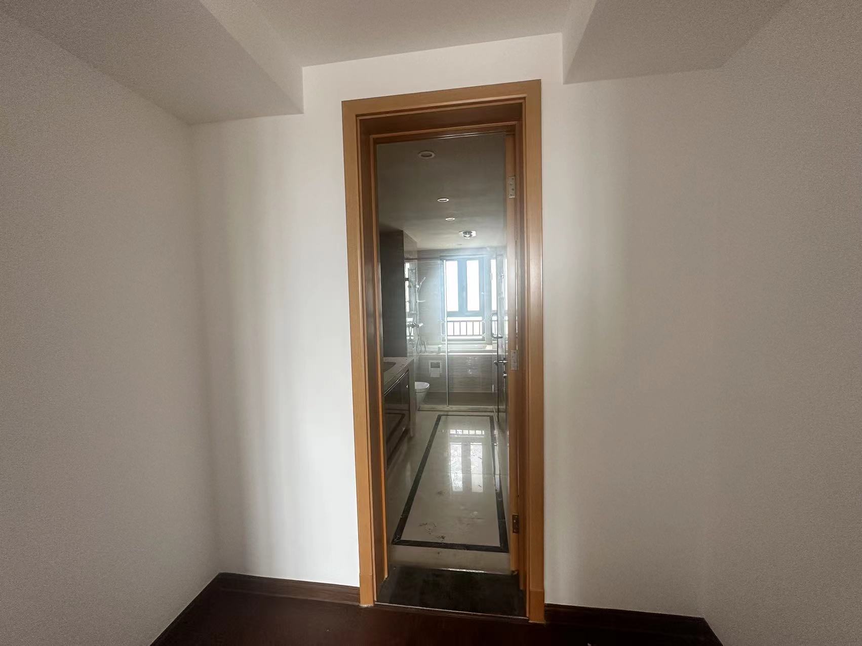 富力院士廷 4室2厅2卫 172m&sup2;