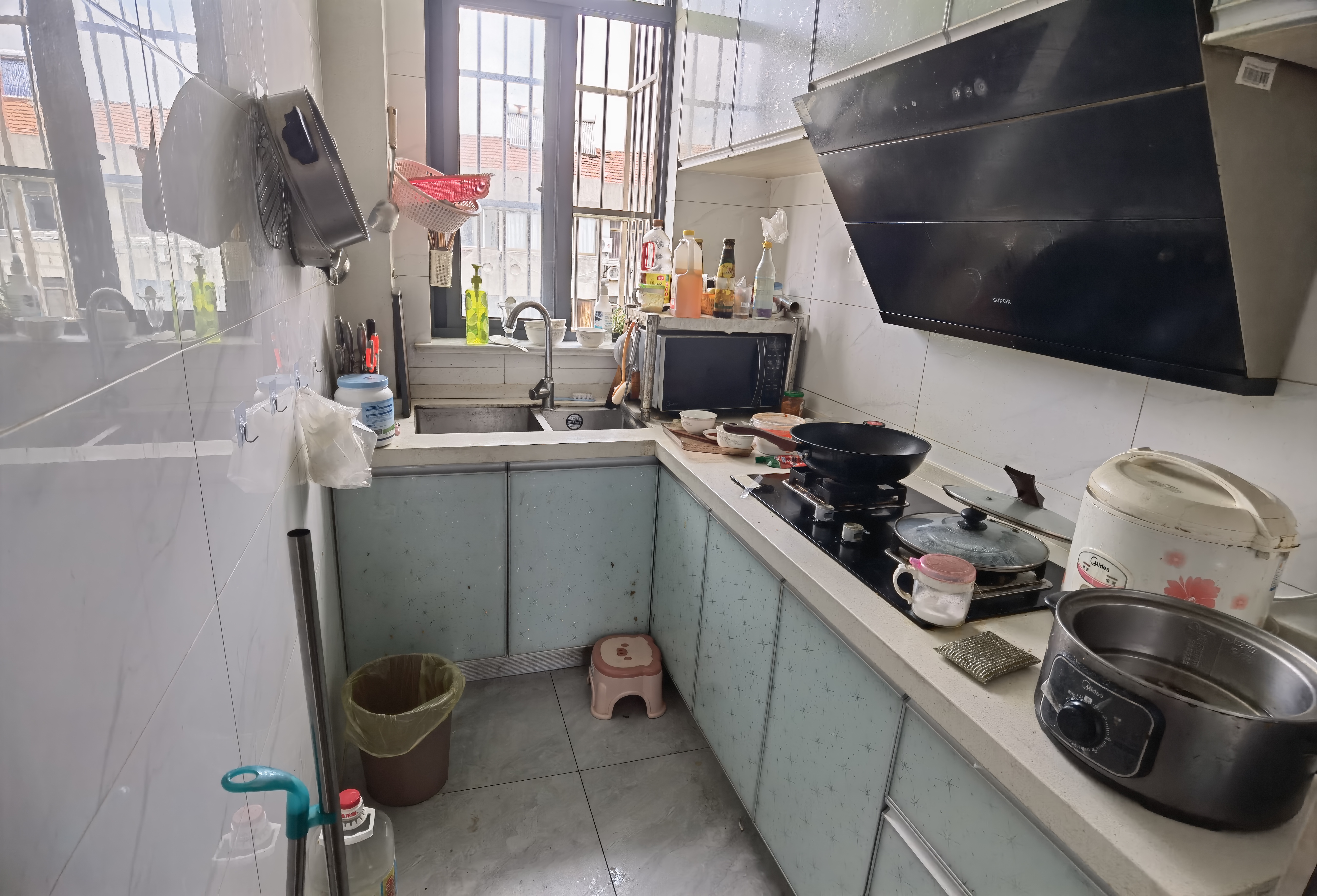 八角亭小区 2室2厅1卫 69m&sup2;
