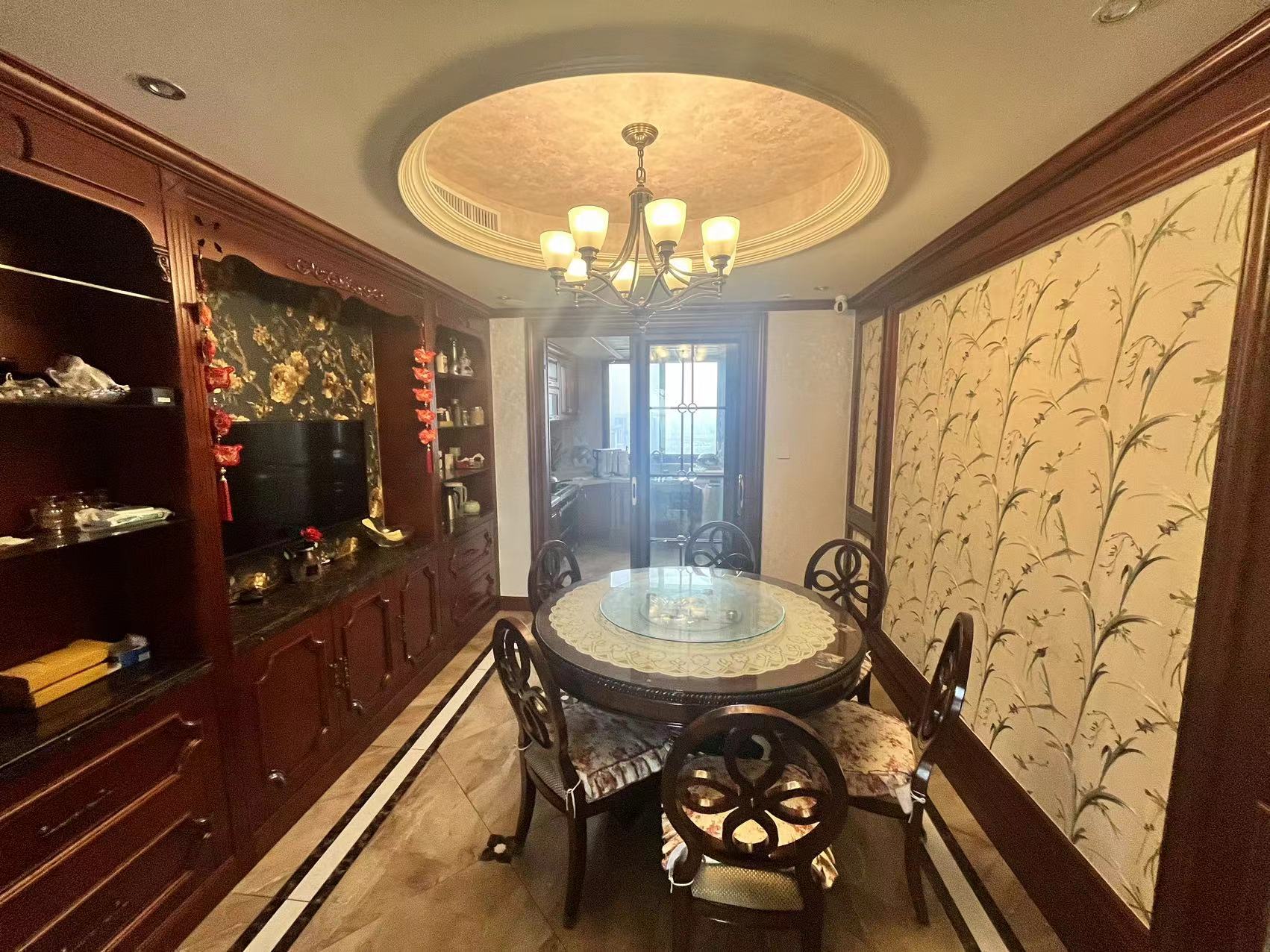 万科濠河传奇 4室2厅2卫 186m²
