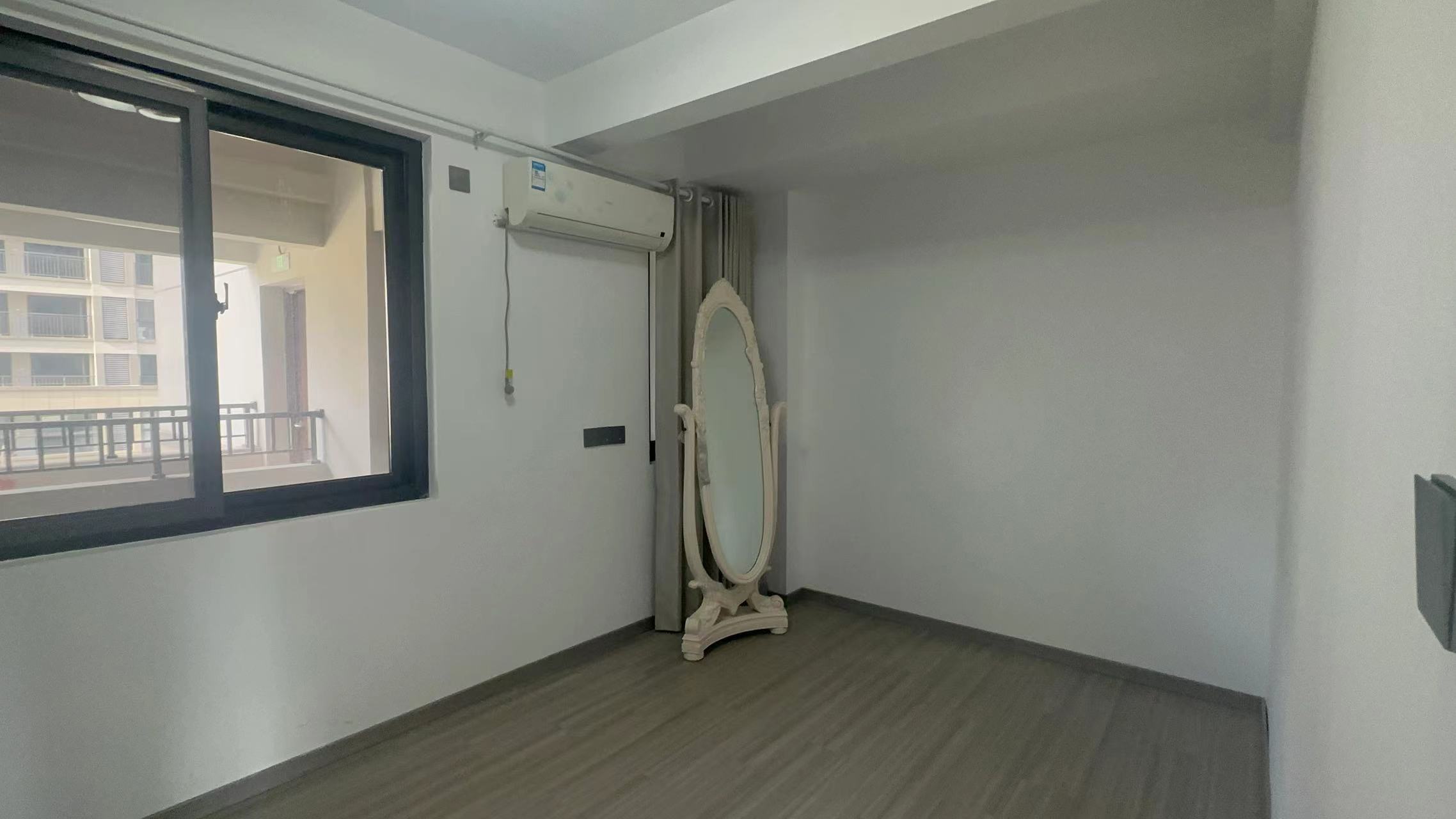 绿地江海图 3室2厅1卫 98.25m&sup2;