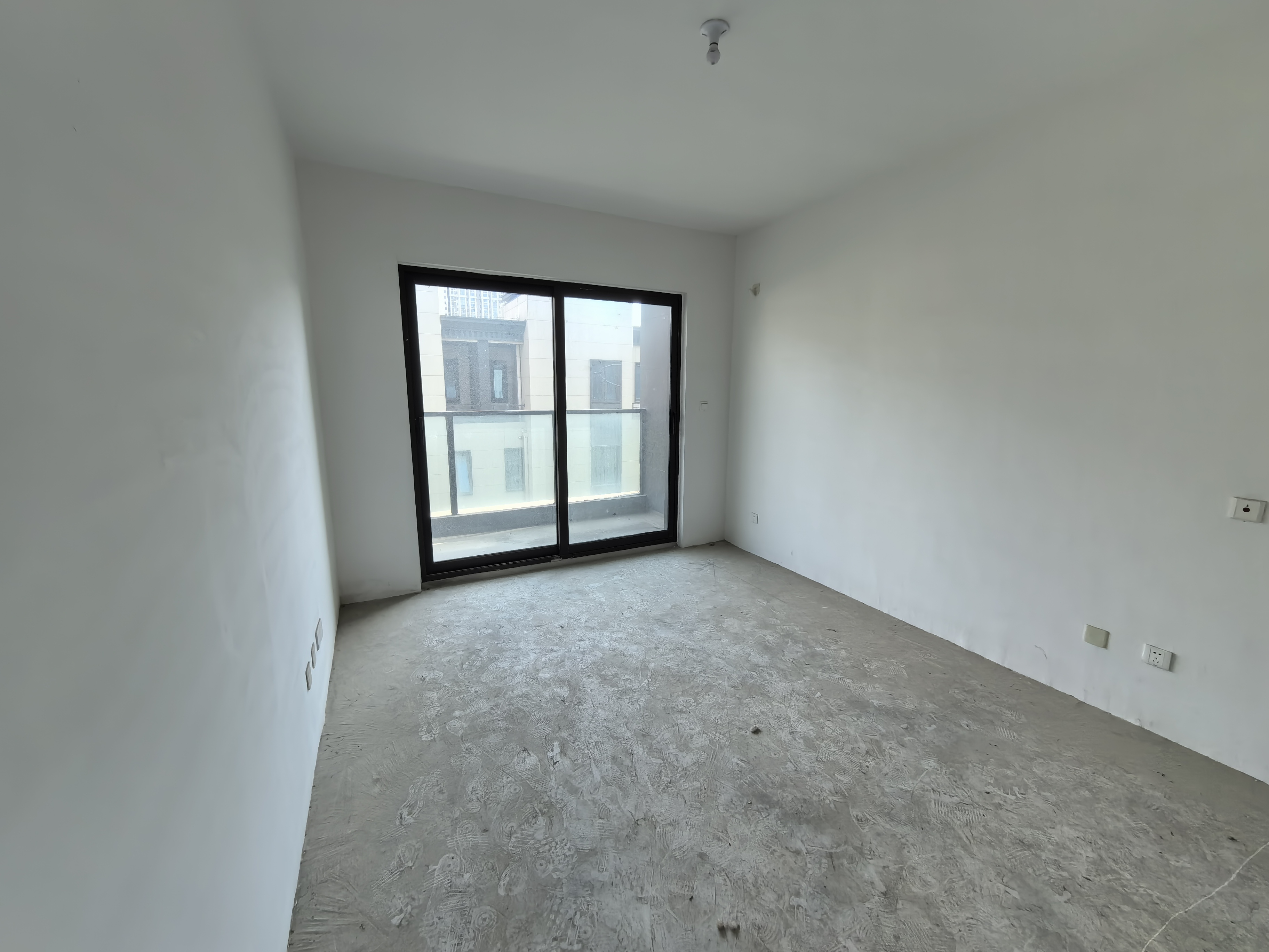 云樾东方 3室2厅3卫 153.00m&sup2;