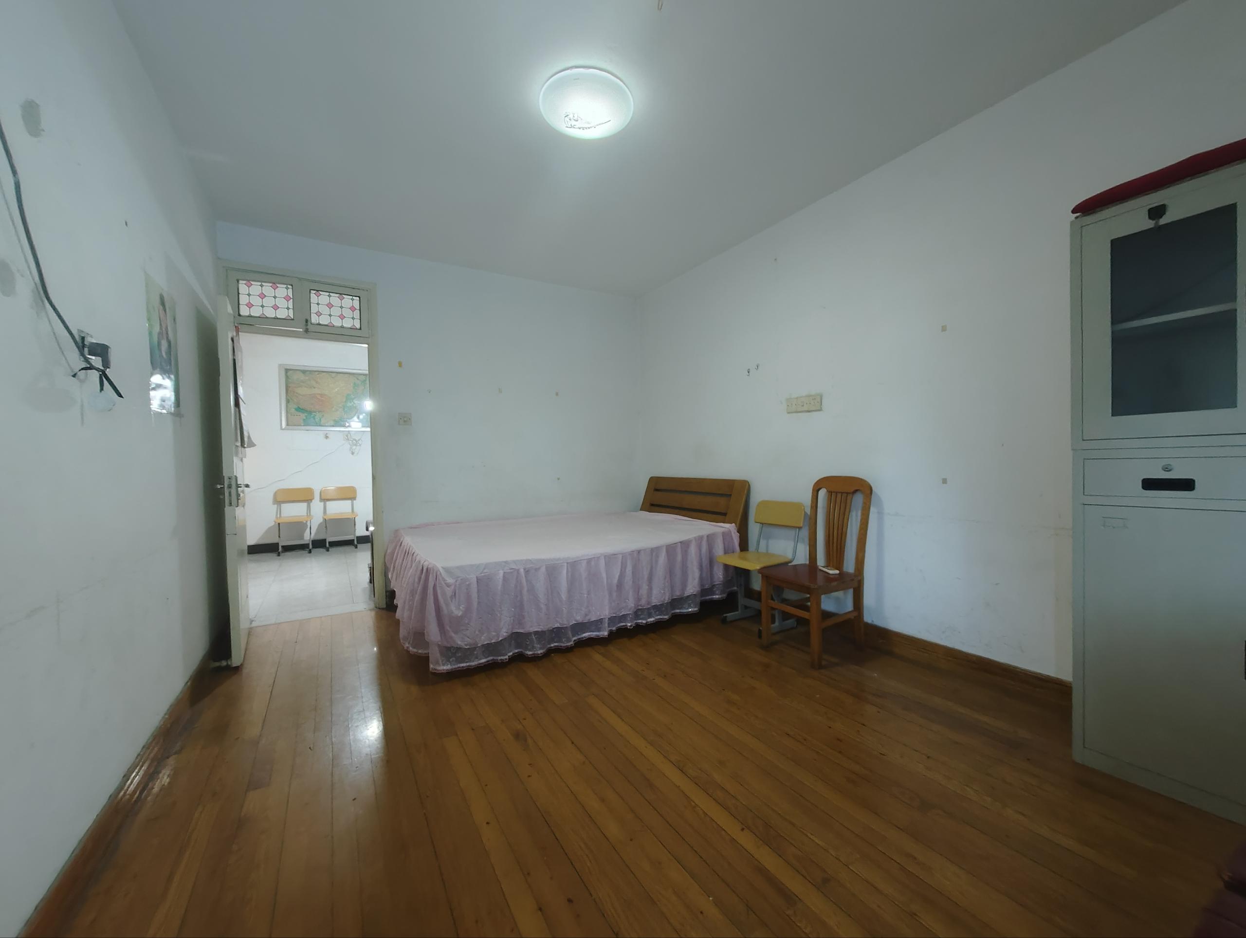 南园路18号大院 3室1厅1卫 78m&sup2;
