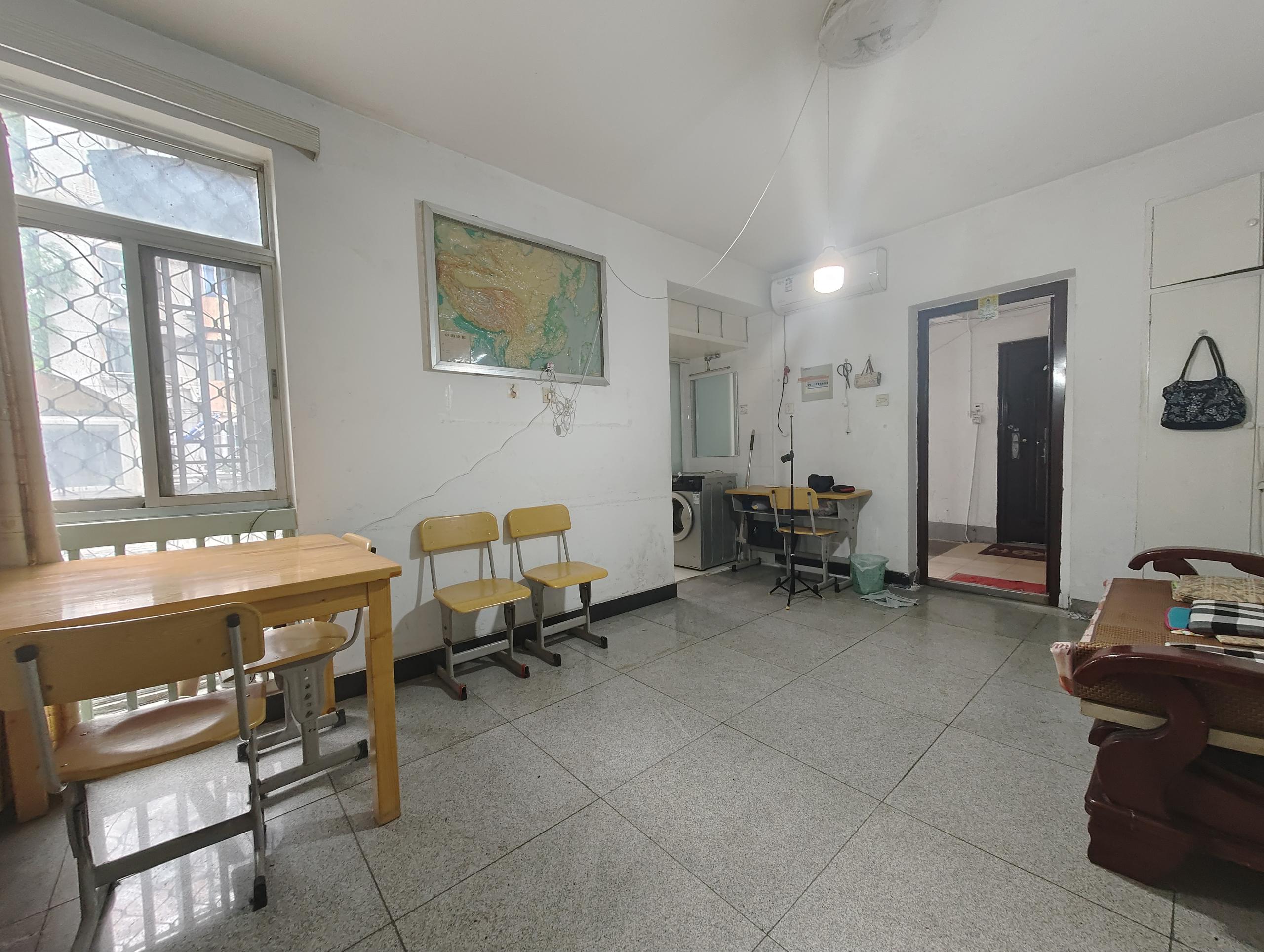 南园路18号大院 3室1厅1卫 78m&sup2;