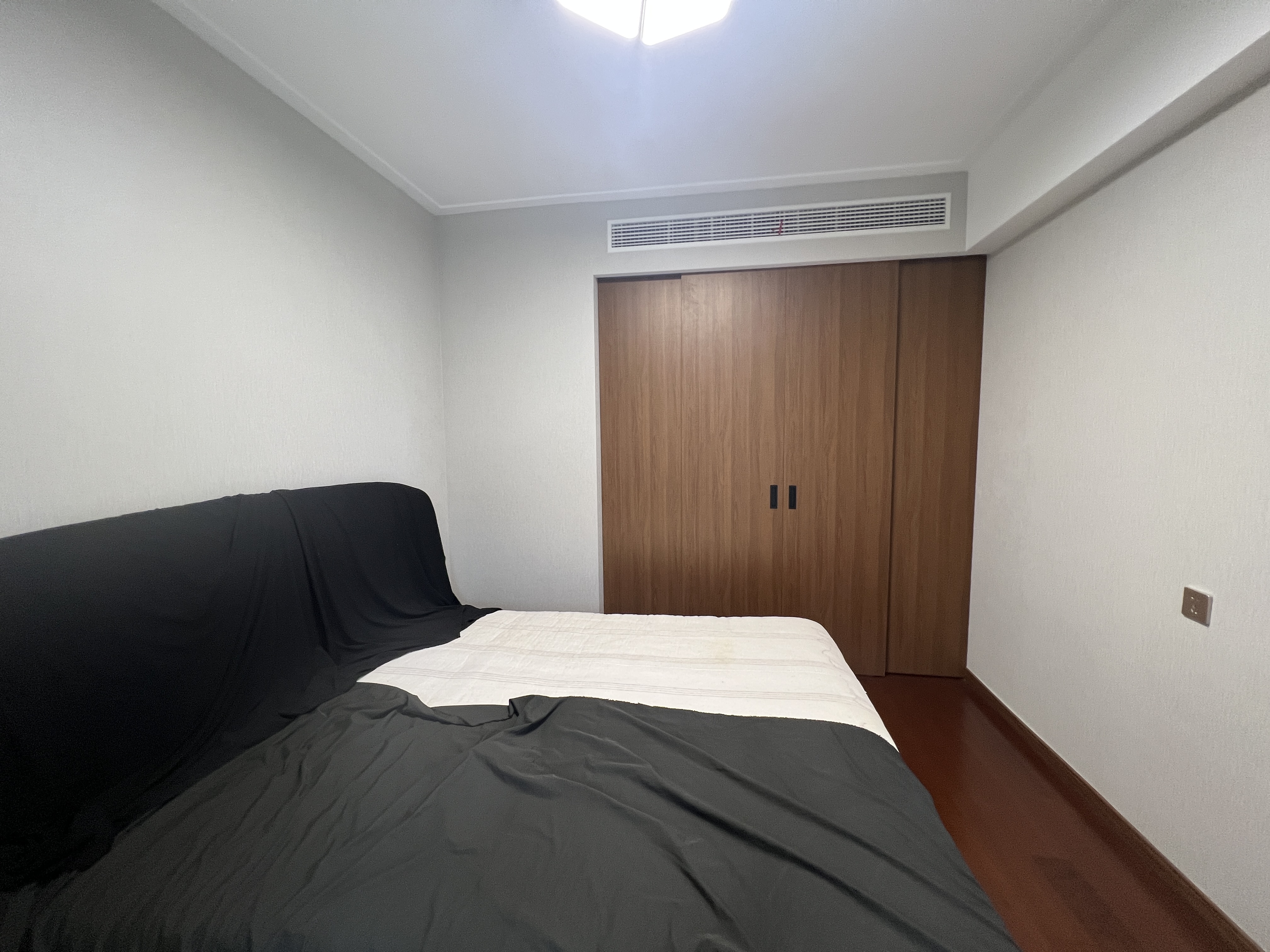 中南万科大都会 3室2厅2卫 130.00m&sup2;