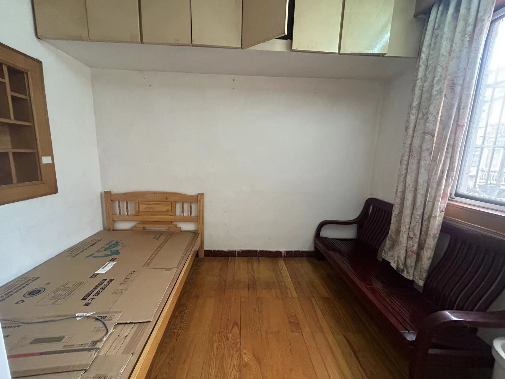 新建路新村 2室1厅1卫 62m&sup2;