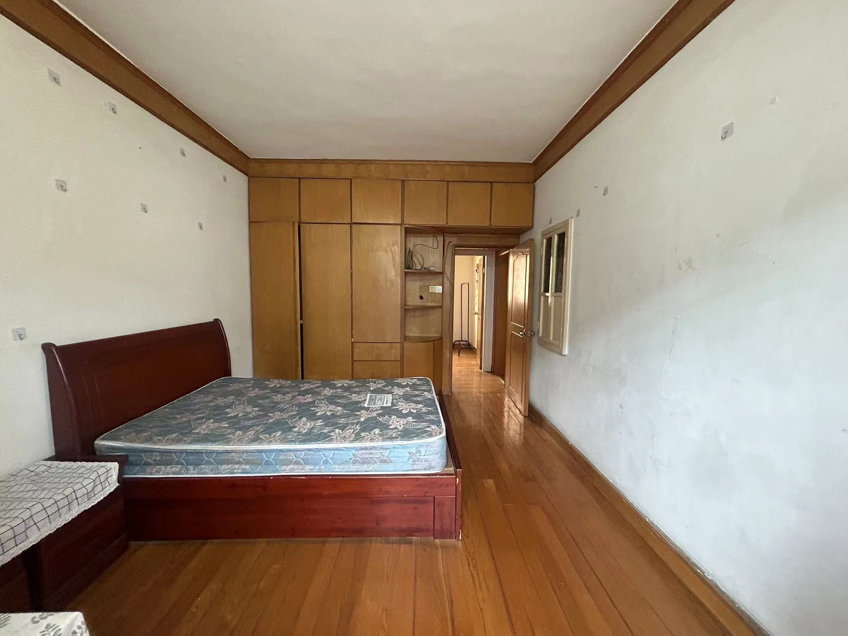 新建路新村 2室1厅1卫 62m&sup2;