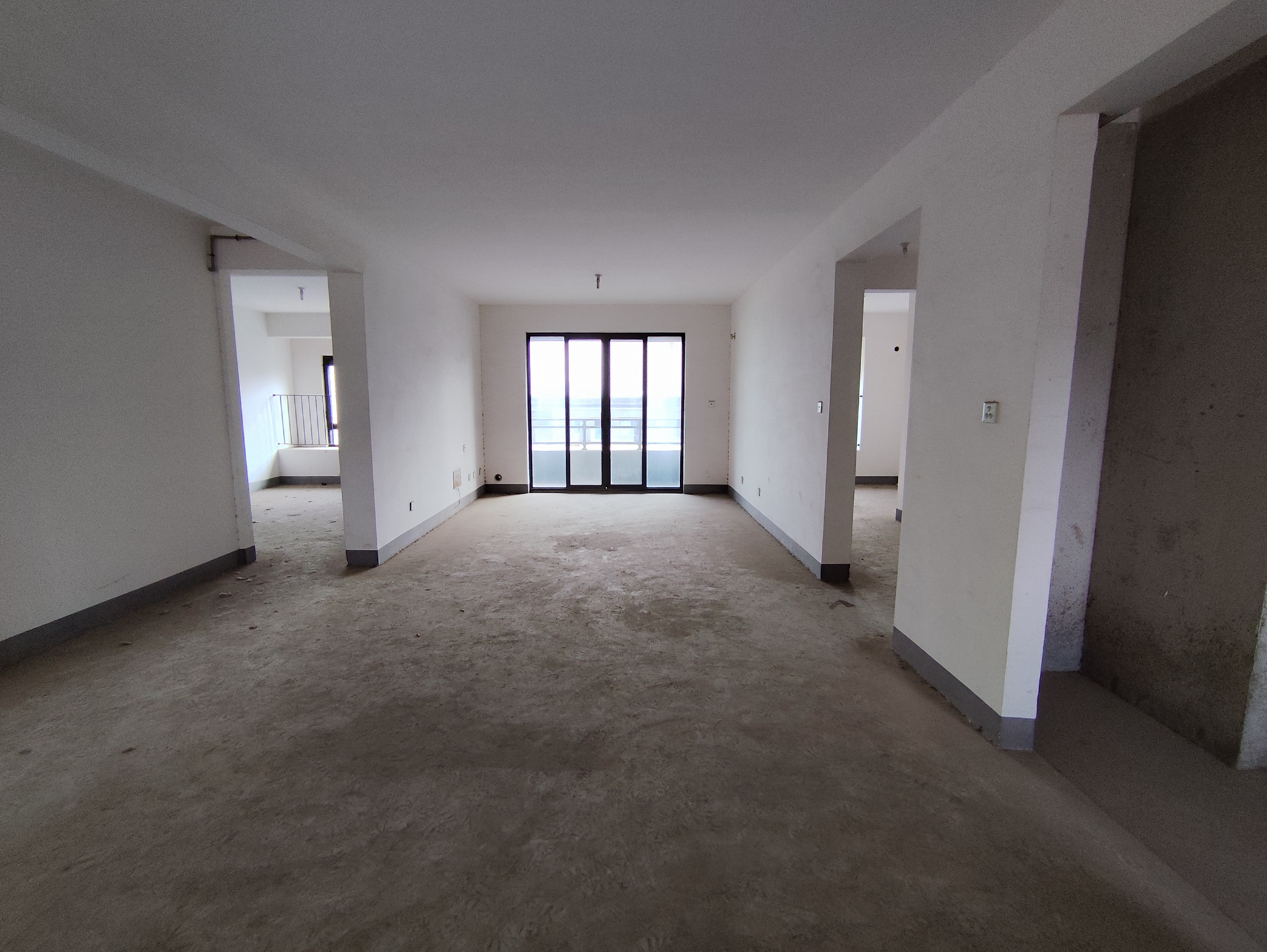 中海上林院 3室2厅2卫 125m&sup2;