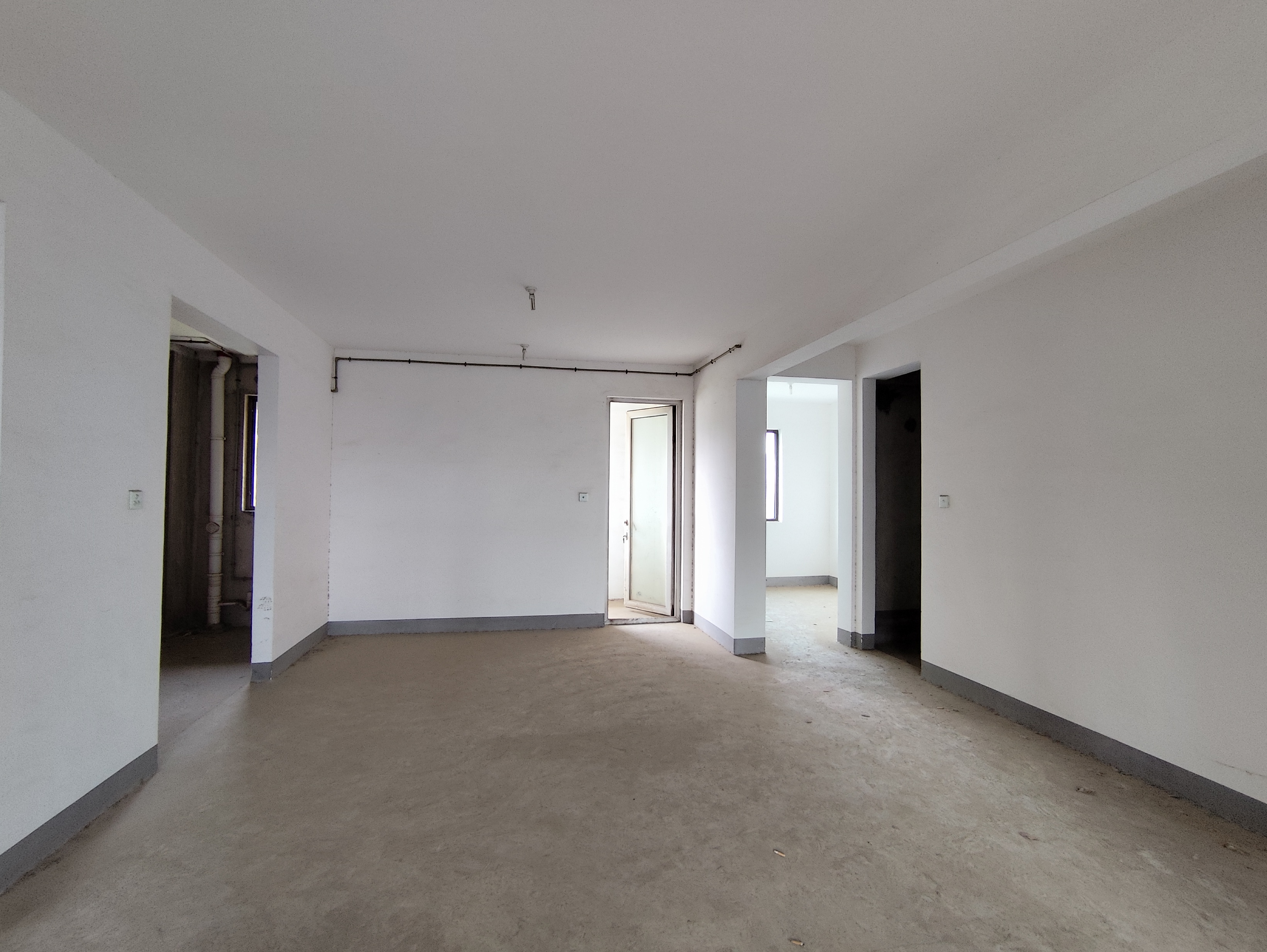 中海上林院 3室2厅2卫 125m&sup2;