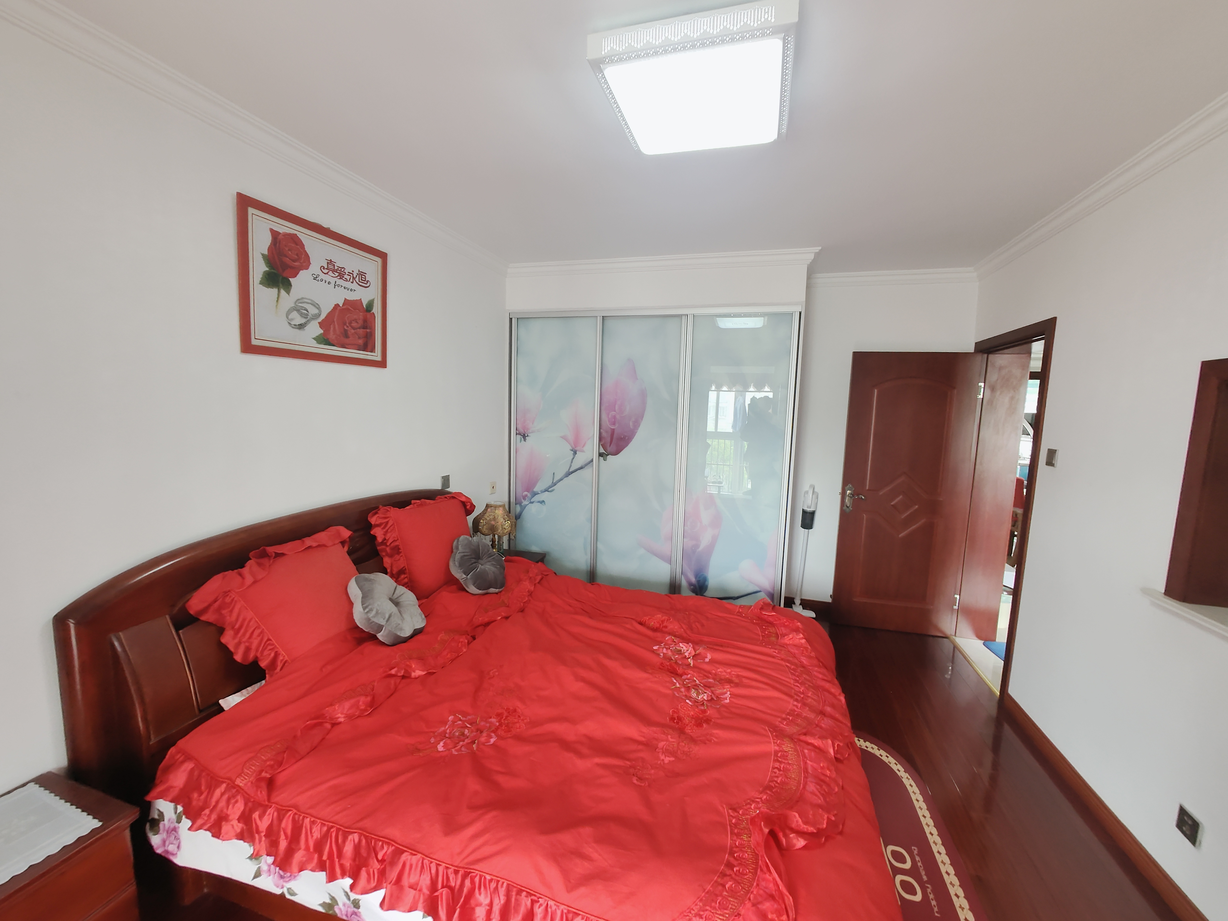 新港花苑 2室1厅1卫 82.67m&sup2;
