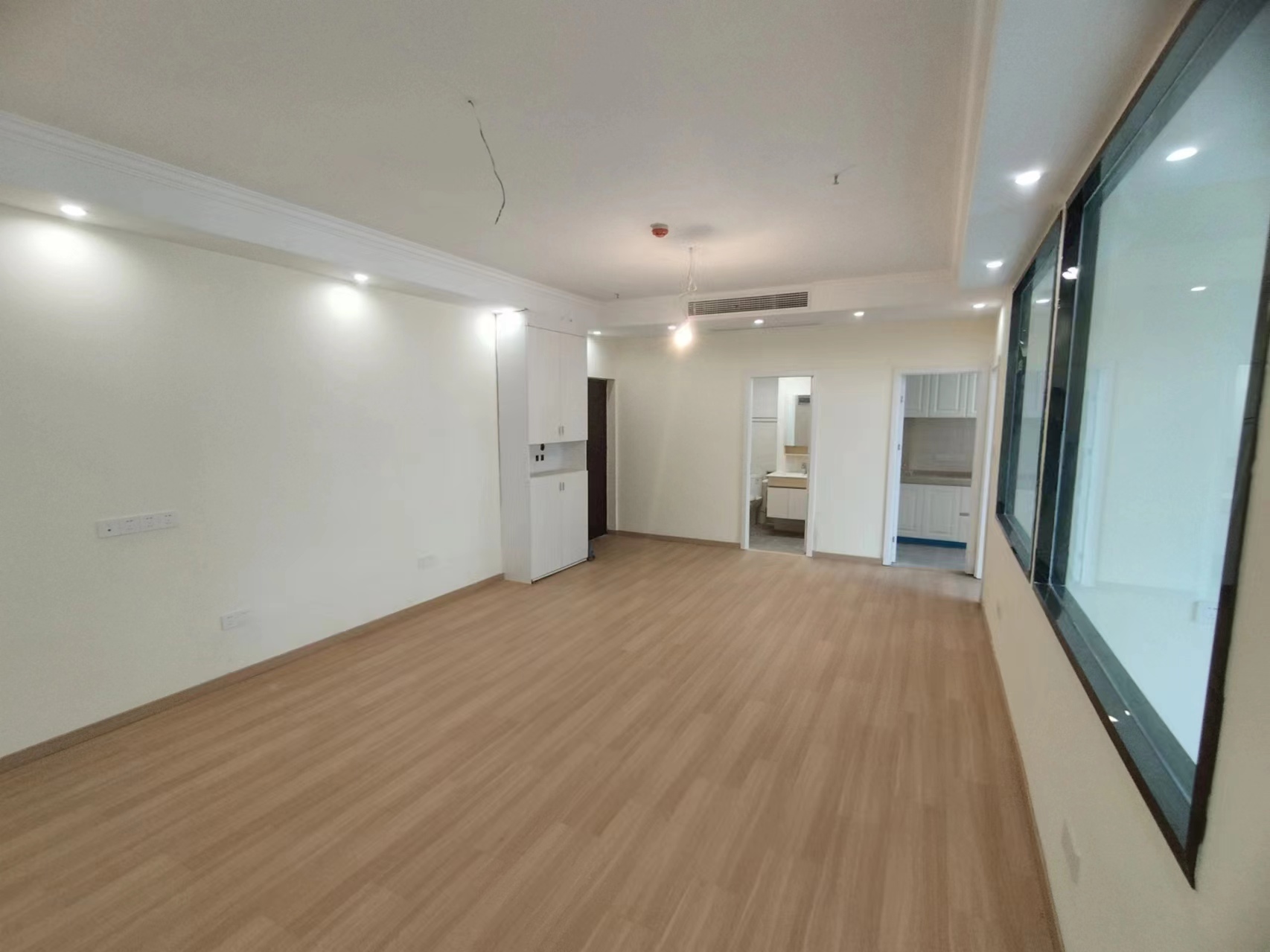 凤凰文化广场 2室2厅1卫 117m²