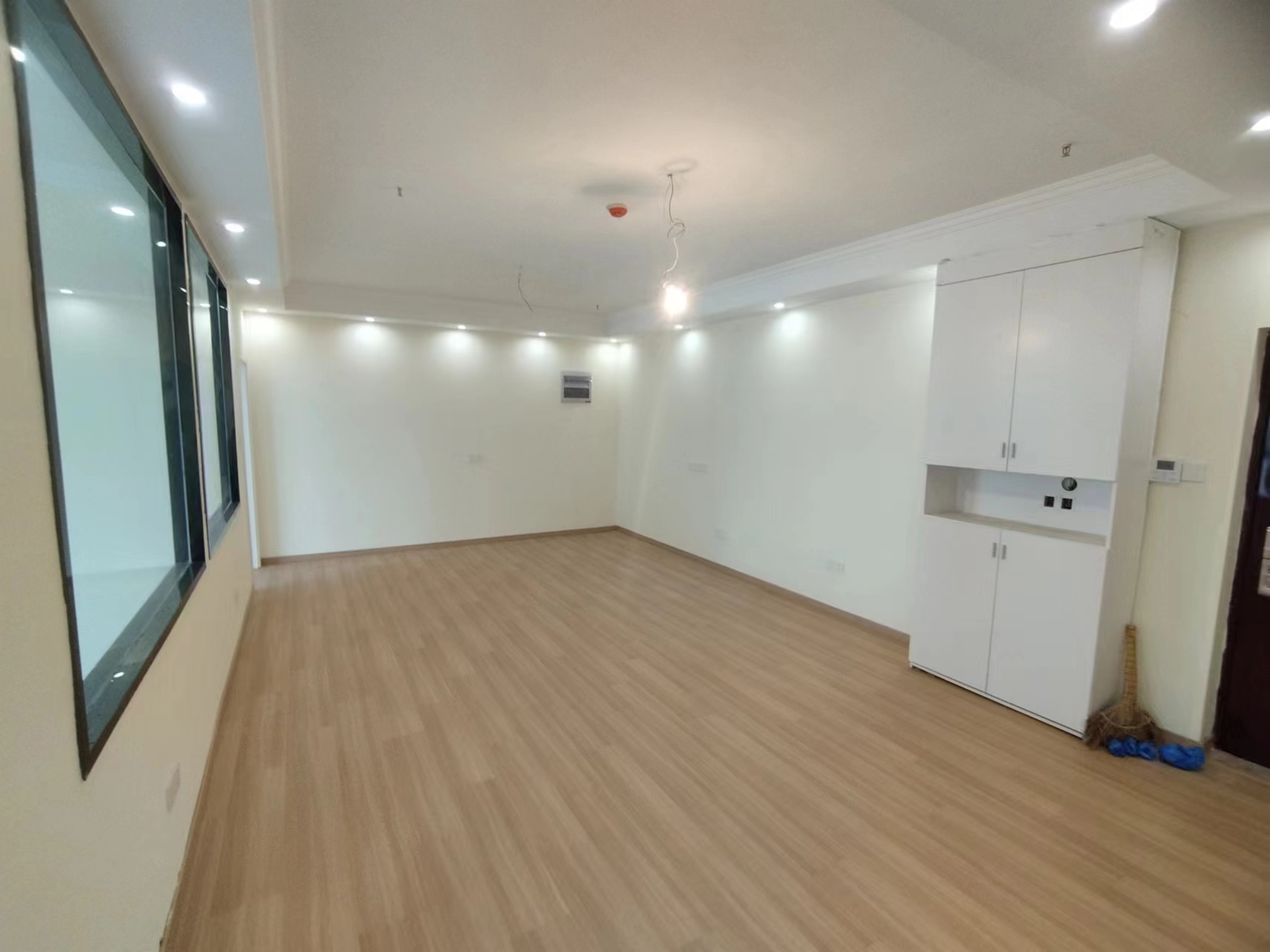 凤凰文化广场 2室2厅1卫 117m&sup2;