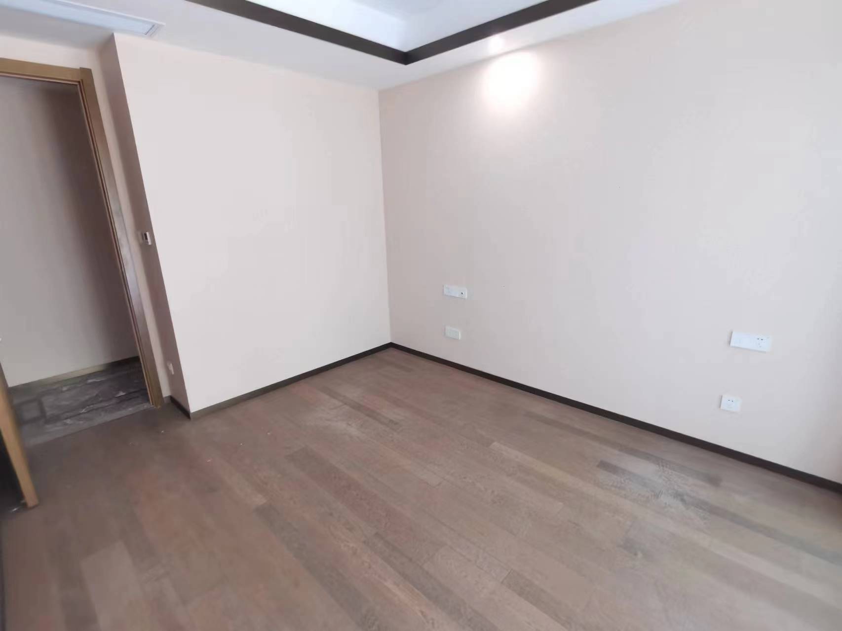 远创樽樾 3室2厅2卫 295m&sup2;