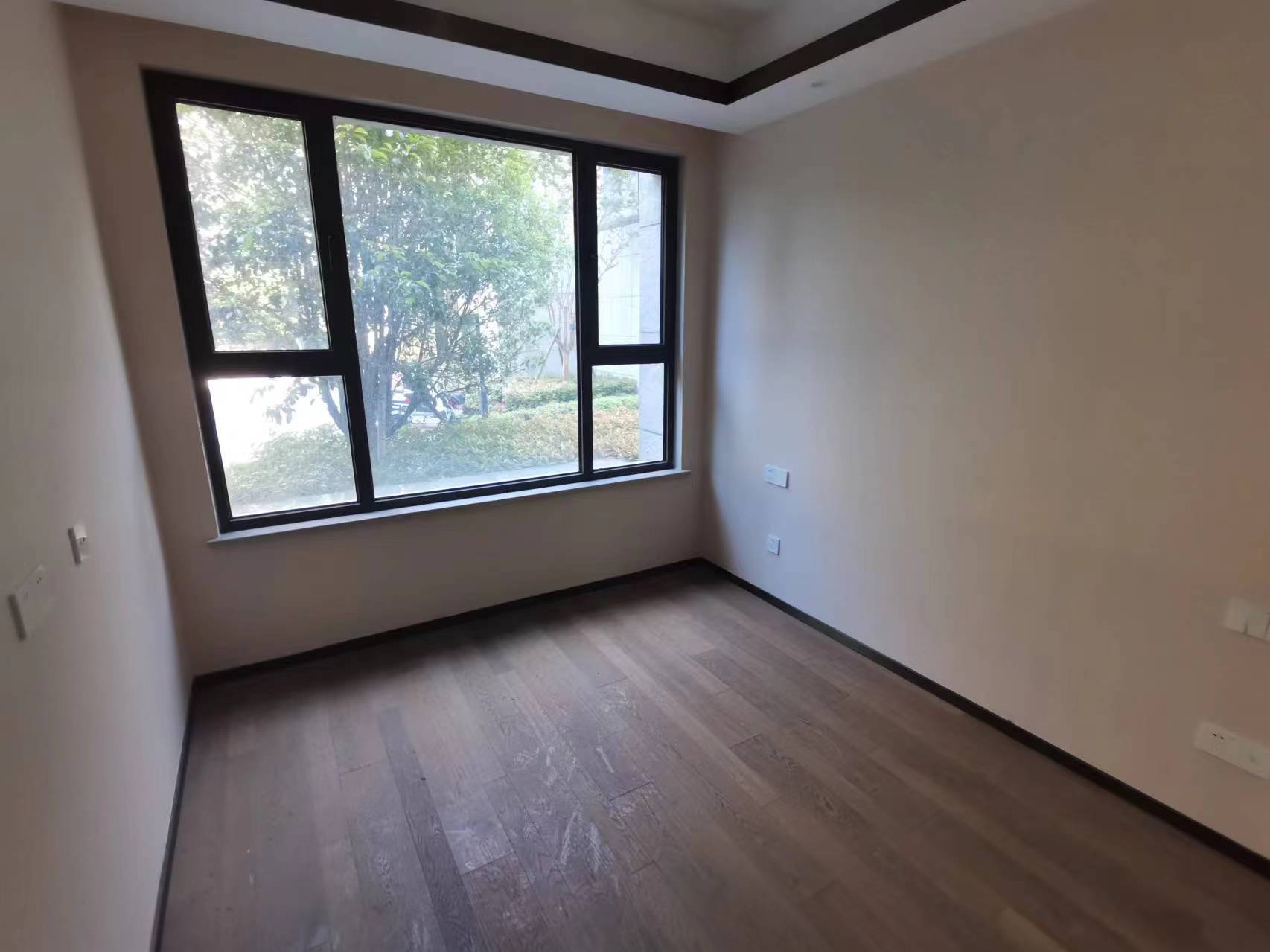 远创樽樾 3室2厅2卫 295m&sup2;