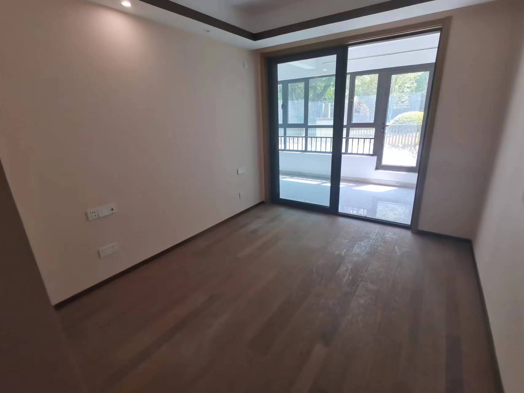 远创樽樾 3室2厅2卫 295m&sup2;
