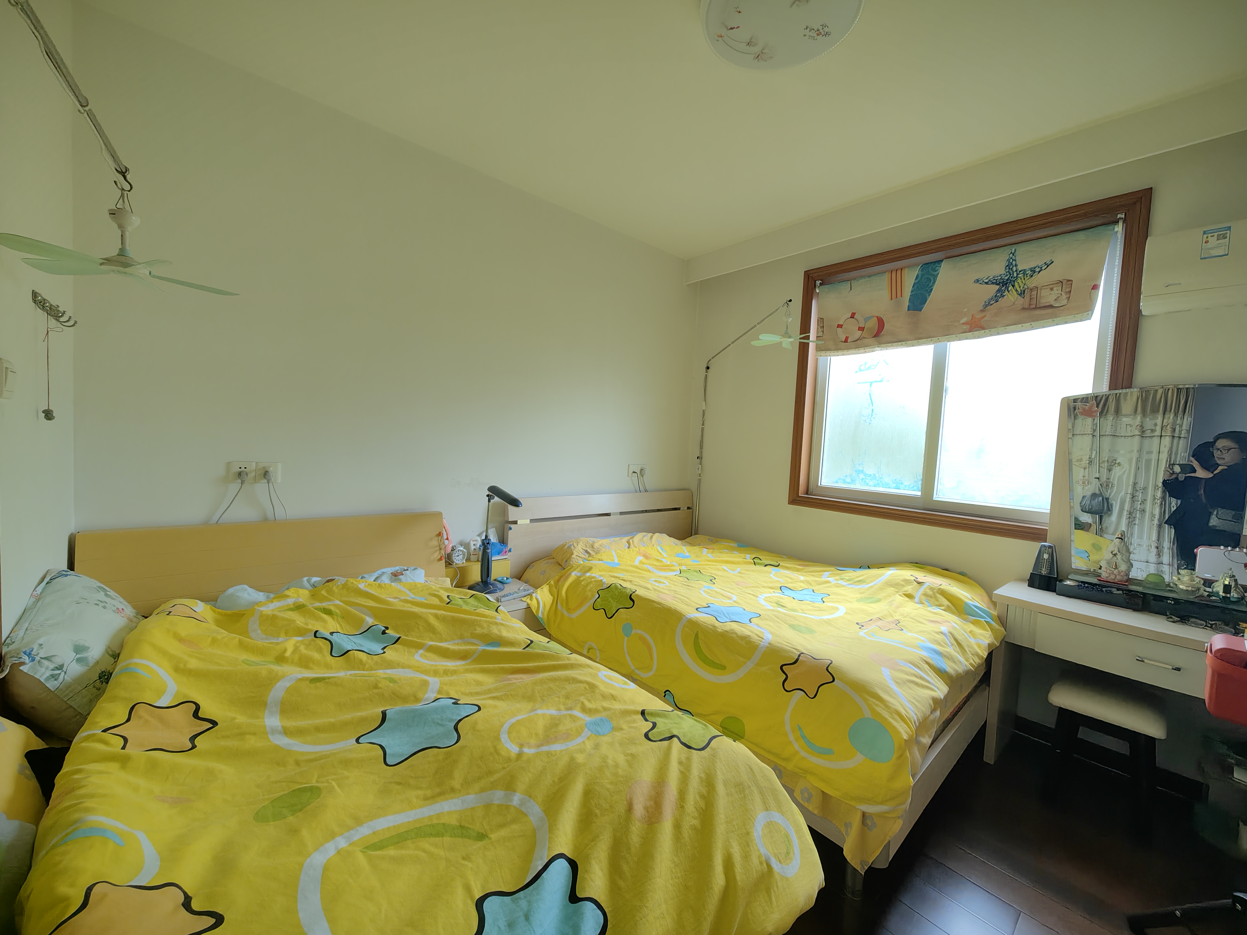 天安花园 4室2厅2卫 194m&sup2;
