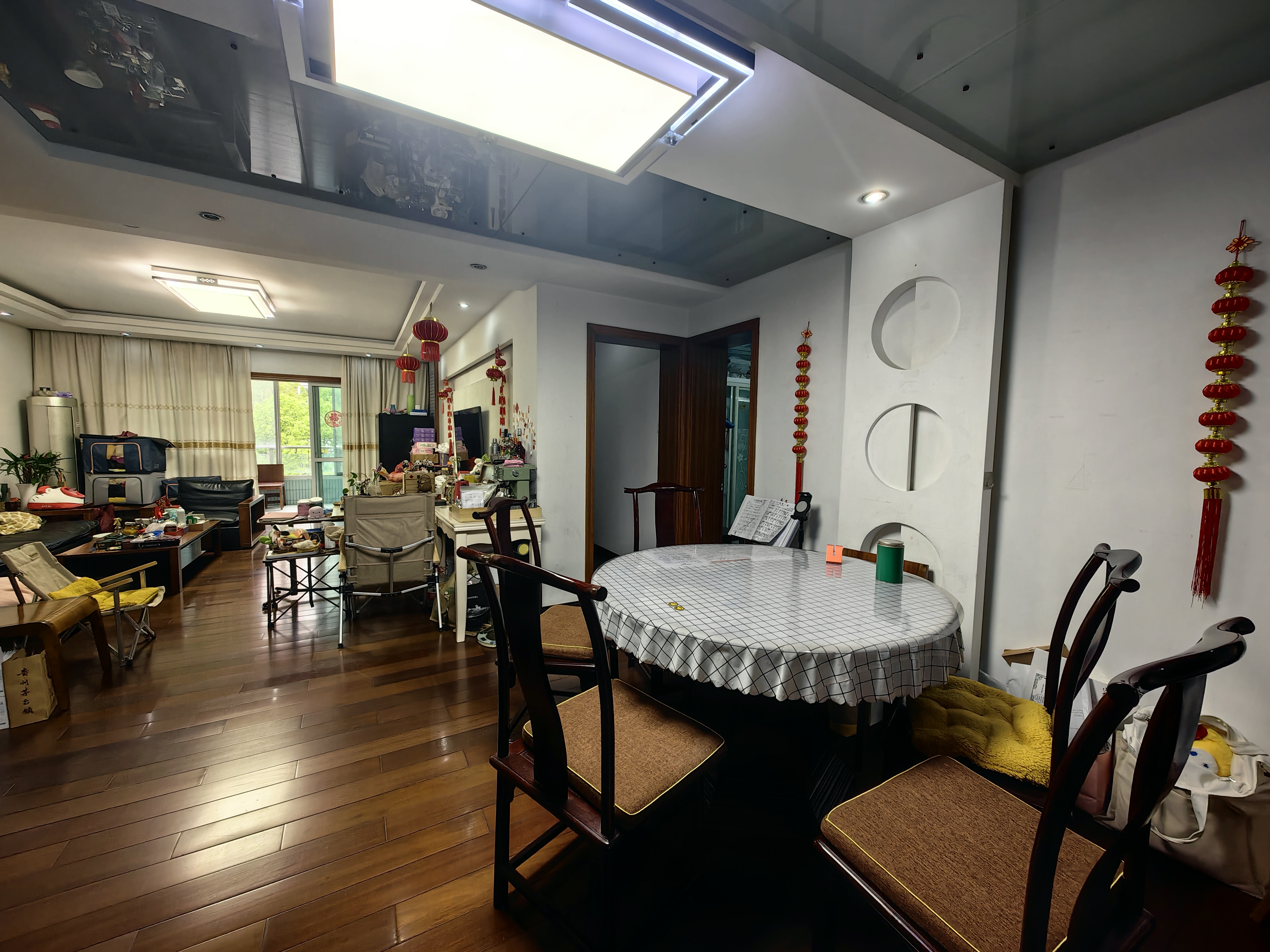 天安花园 4室2厅2卫 194m&sup2;