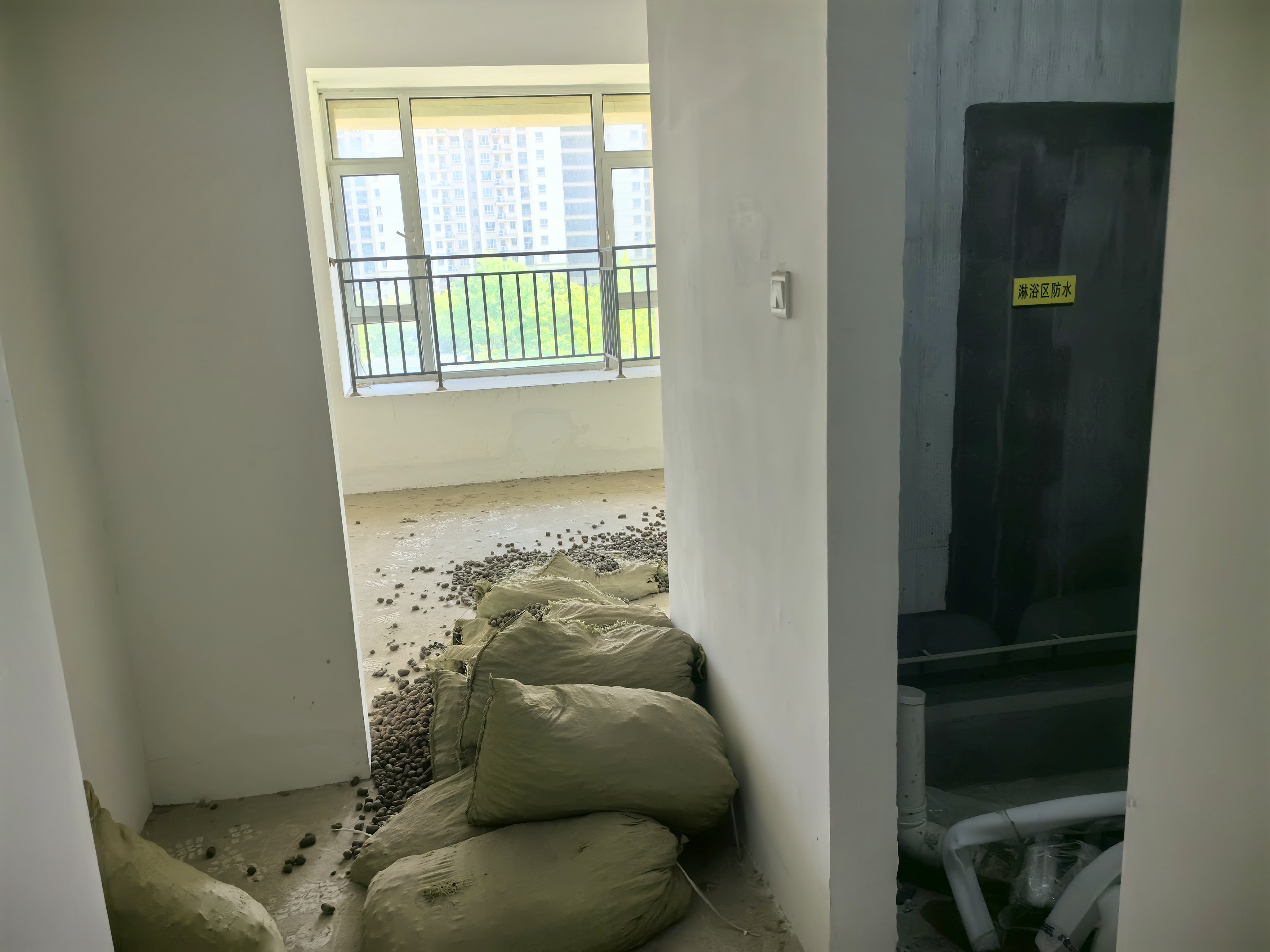中南世纪花城三期 4室2厅5卫 275.08m&sup2;