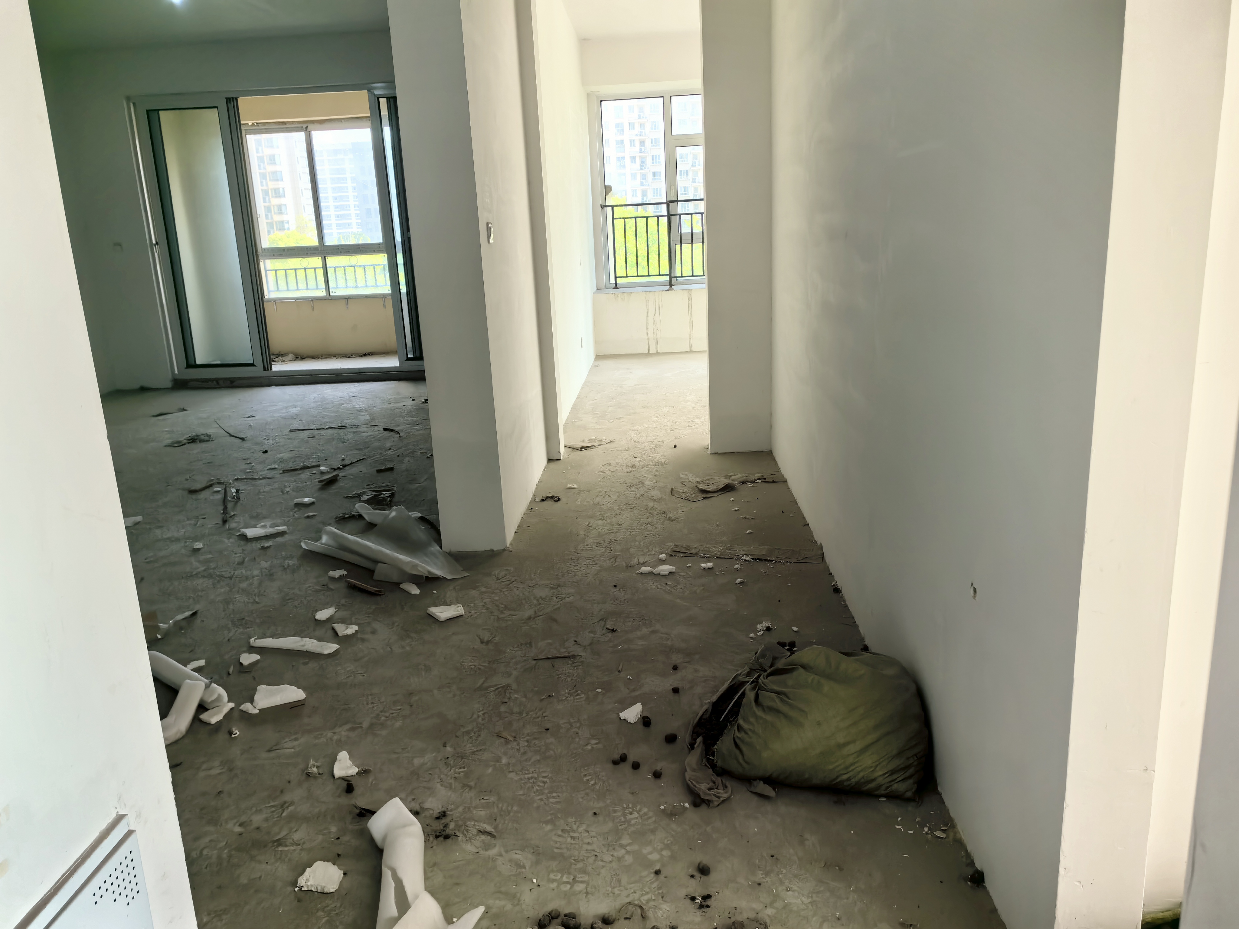 中南世纪花城三期 4室2厅5卫 275.08m&sup2;