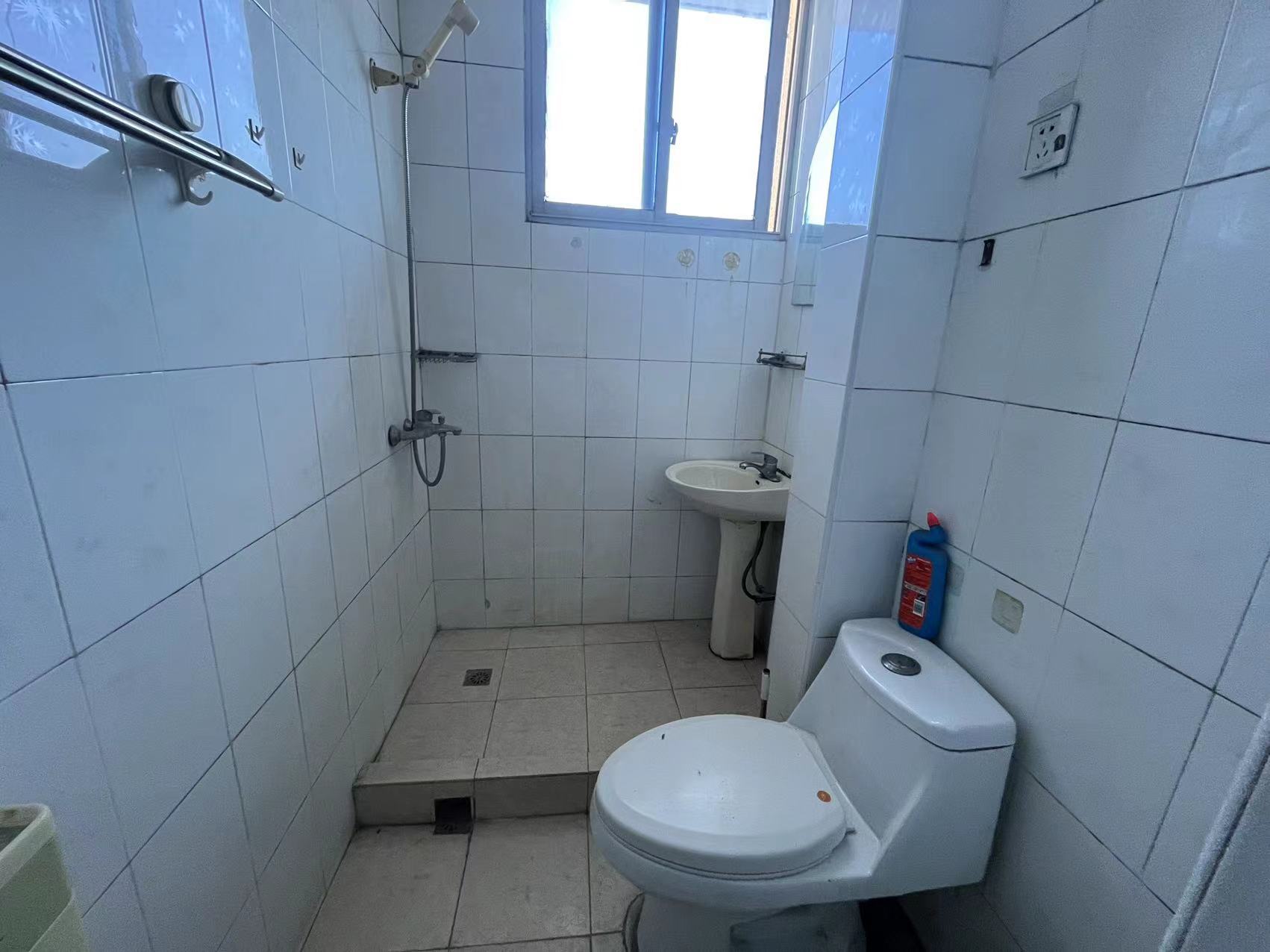光明新村 3室1厅1卫 81.55m&sup2;