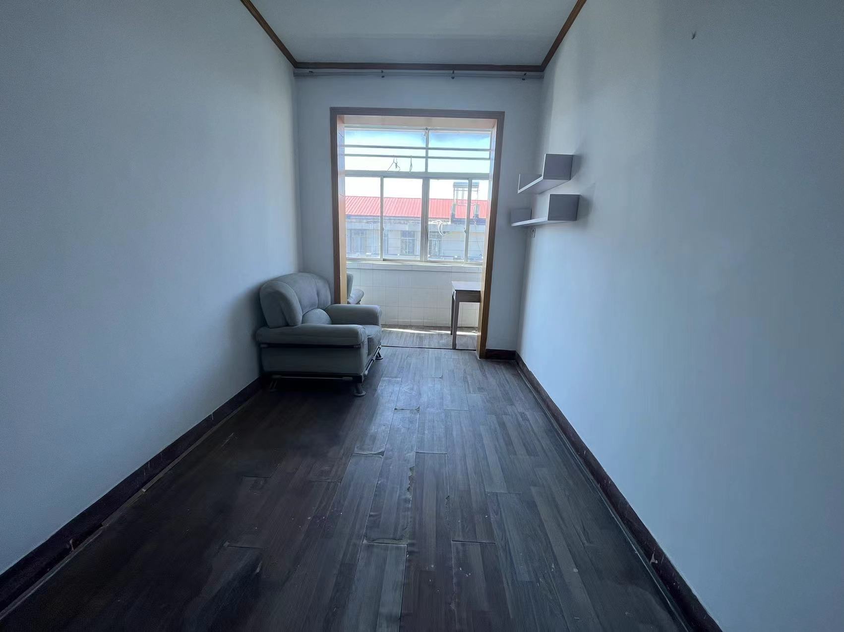 光明新村 3室1厅1卫 81.55m&sup2;
