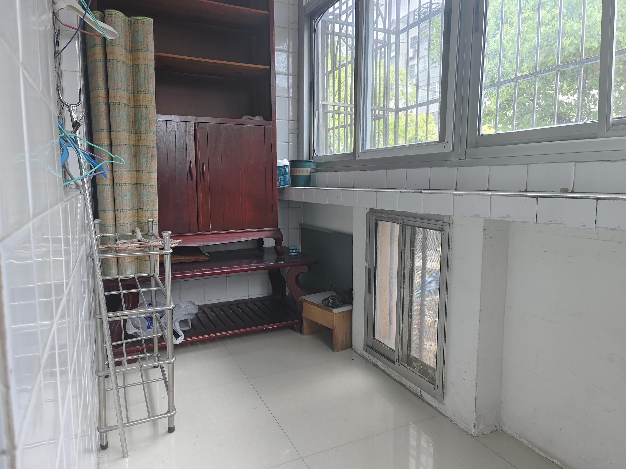 南园路18号大院 3室1厅1卫 74m&sup2;